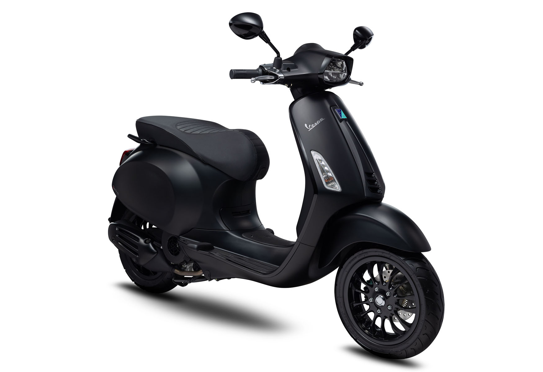 【夜魔俠】Vespa Sprint Notte限量特仕版預購開始 