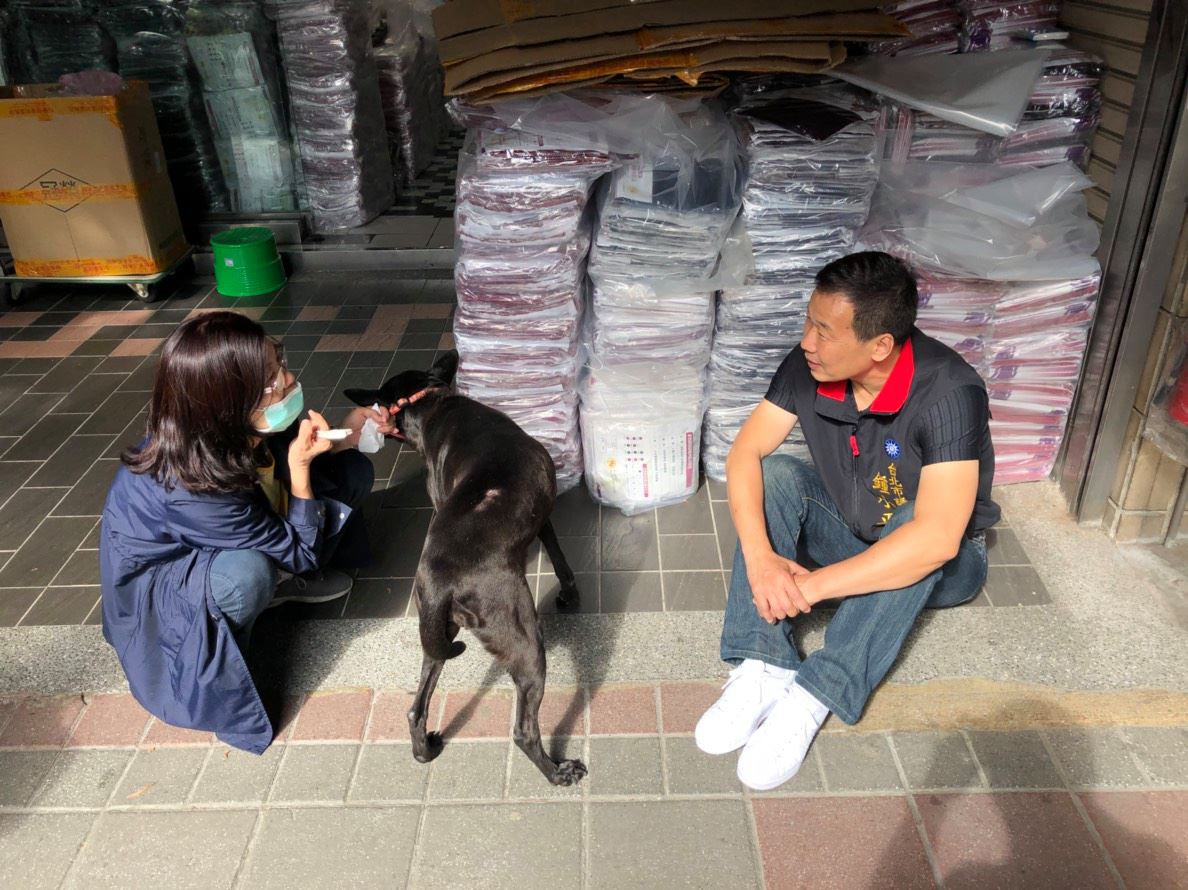 台北市議員鍾小平對學歷一事不願表示任何意見。（翻攝鍾小平臉書）