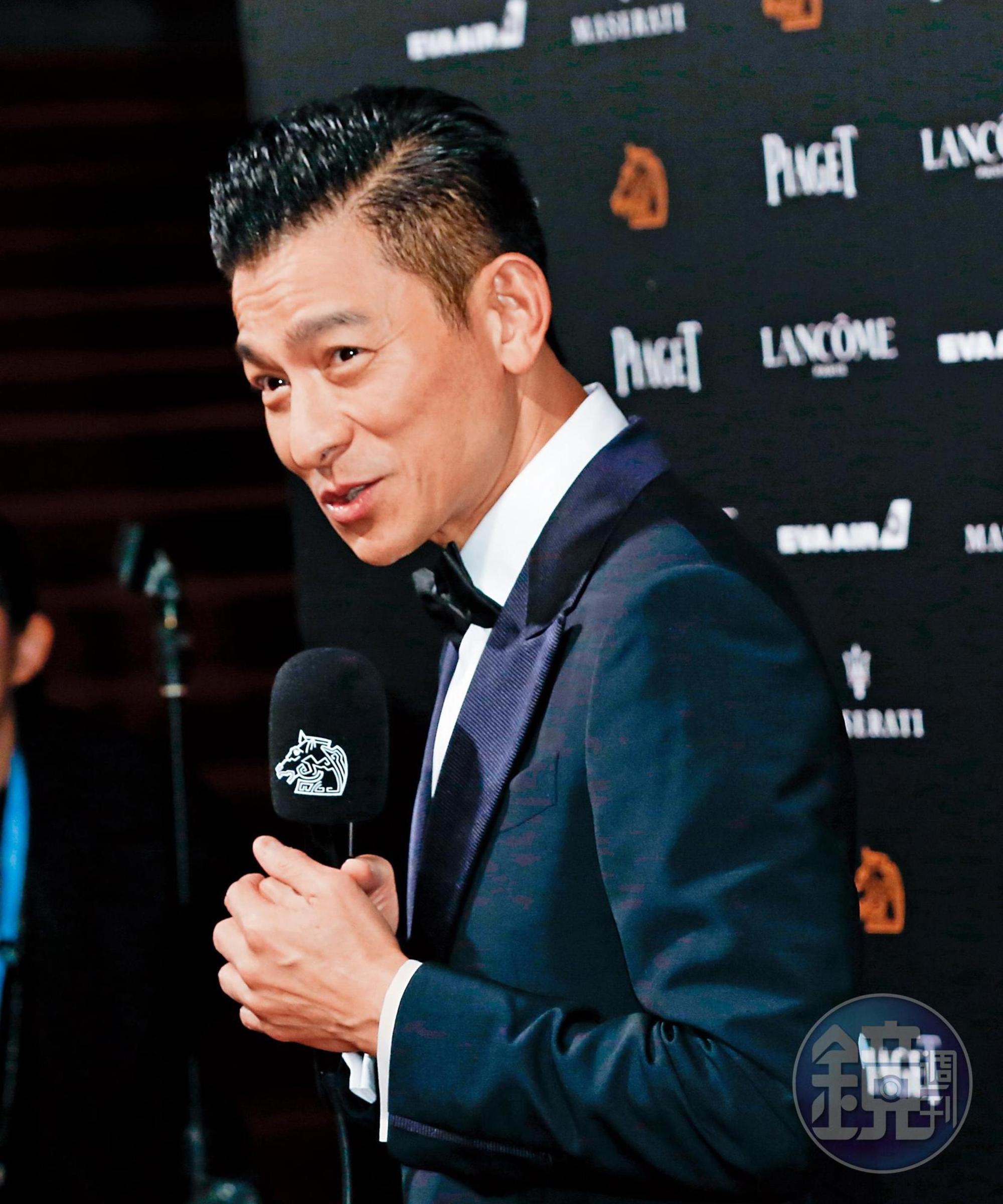 劉德華為金馬獎增色不少，尤其在謝金燕發言冷場、尷尬時扮演暖男，替她鼓掌弄熱場子。