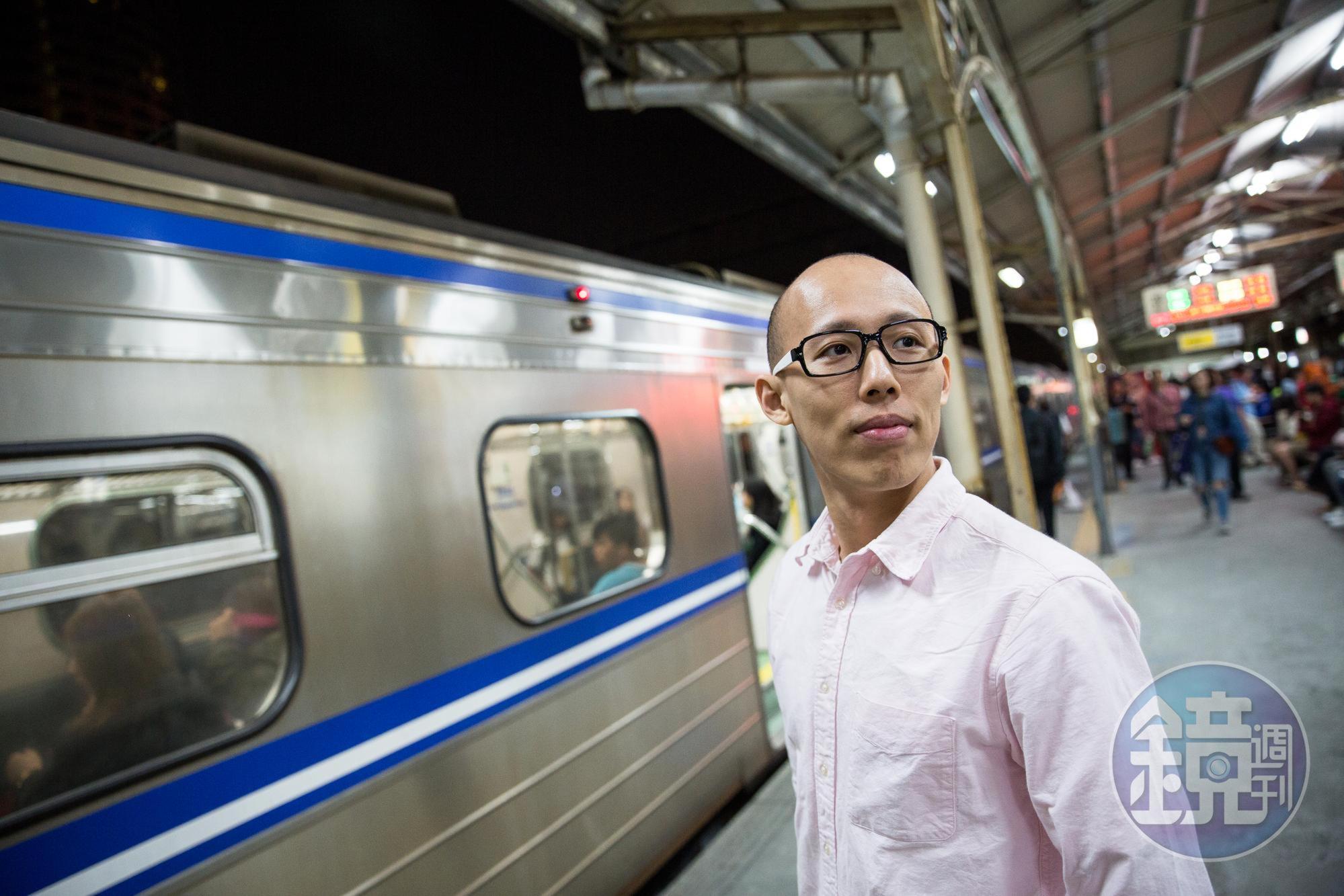 江禮安以搭火車譬喻,搭到一輛方向錯的火車,就要馬上在下一站換車。投資也是相同概念,一定要設定停損。