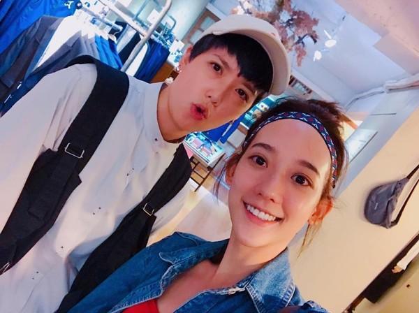 孟耿如跟姊姊感情好，她坦承小時候知道姊姊是同志時受到衝擊，之後才了解同志跟別人沒有不一樣。（翻攝孟耿如臉書）