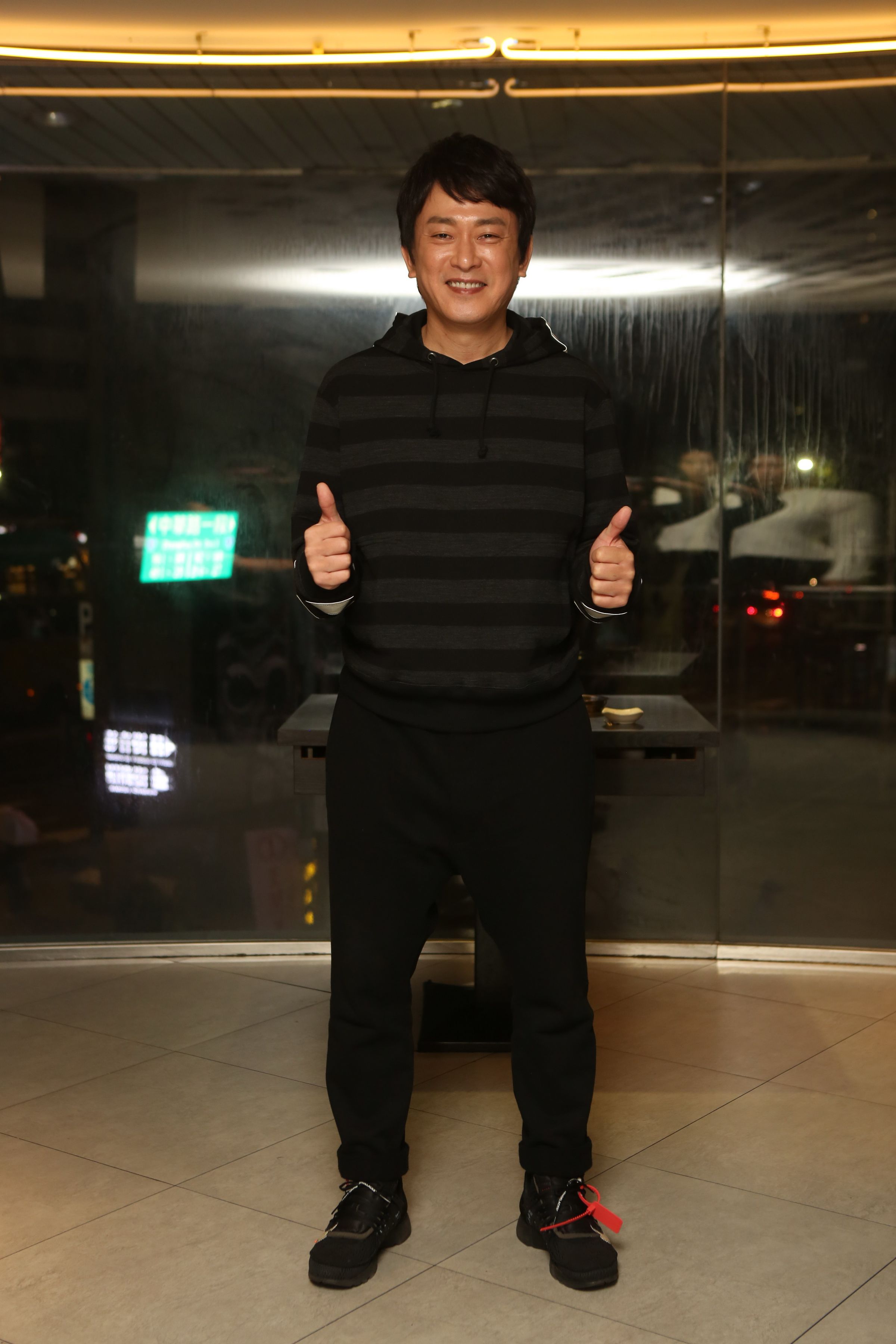 王識賢為演出洗心革面，開設農場收留更生人的農場主人，還真的去實習當農夫，卻累到差點掛急診。（mm2滿滿額娛樂提供）
