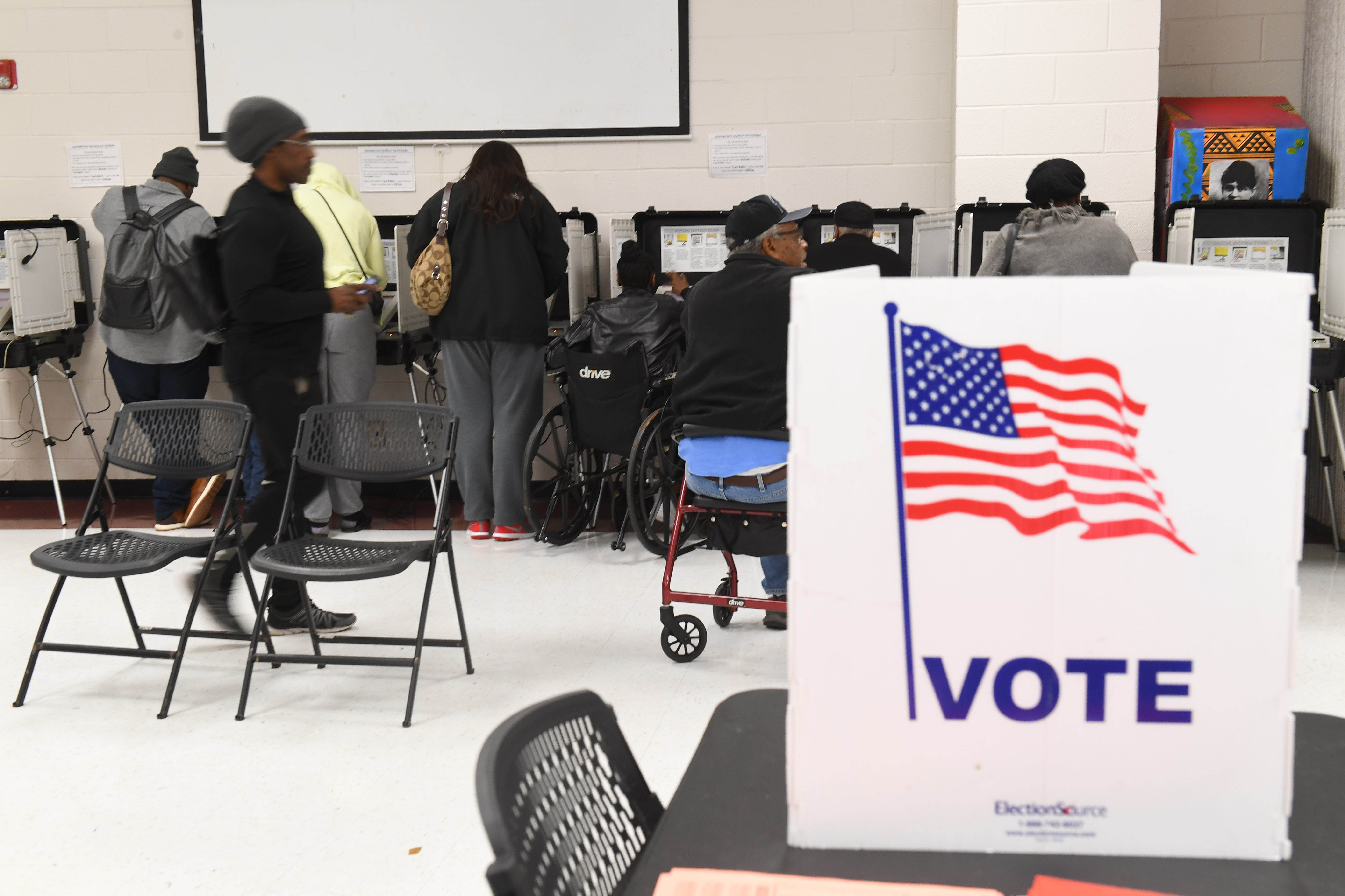 隨著美國期中選舉落幕，兩黨分治國會確立，預計將大幅降低醫療政策變動風險。（東方IC）