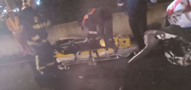 受傷的王黃員警肝臟破裂、腦出血，昏迷指數只有3。（翻攝畫面）