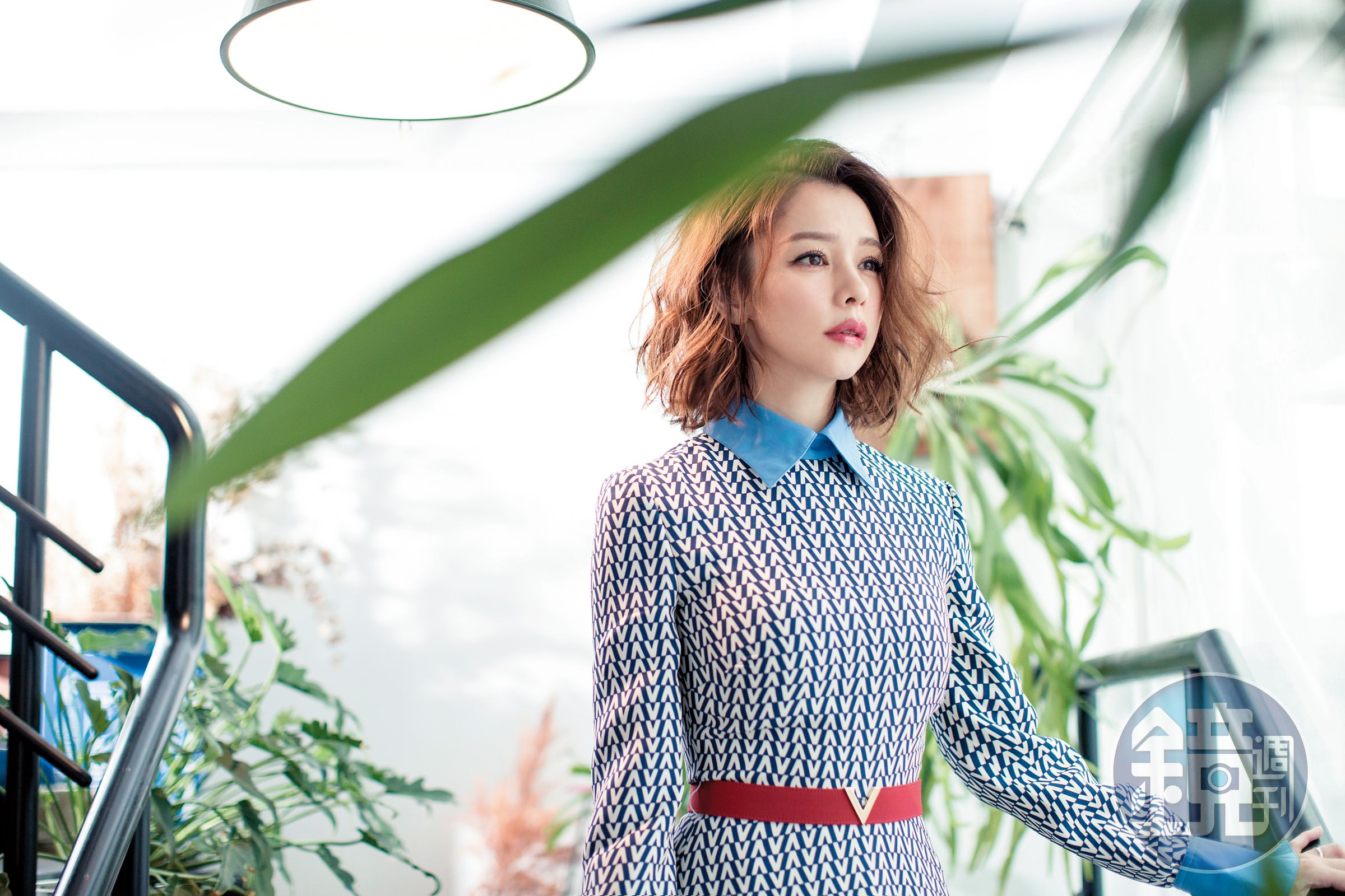 愈不像自己的角色，徐若瑄演來愈是過癮。新作中她演到記憶斷片，甚至像是靈魂出竅，她直說 「很享受！」