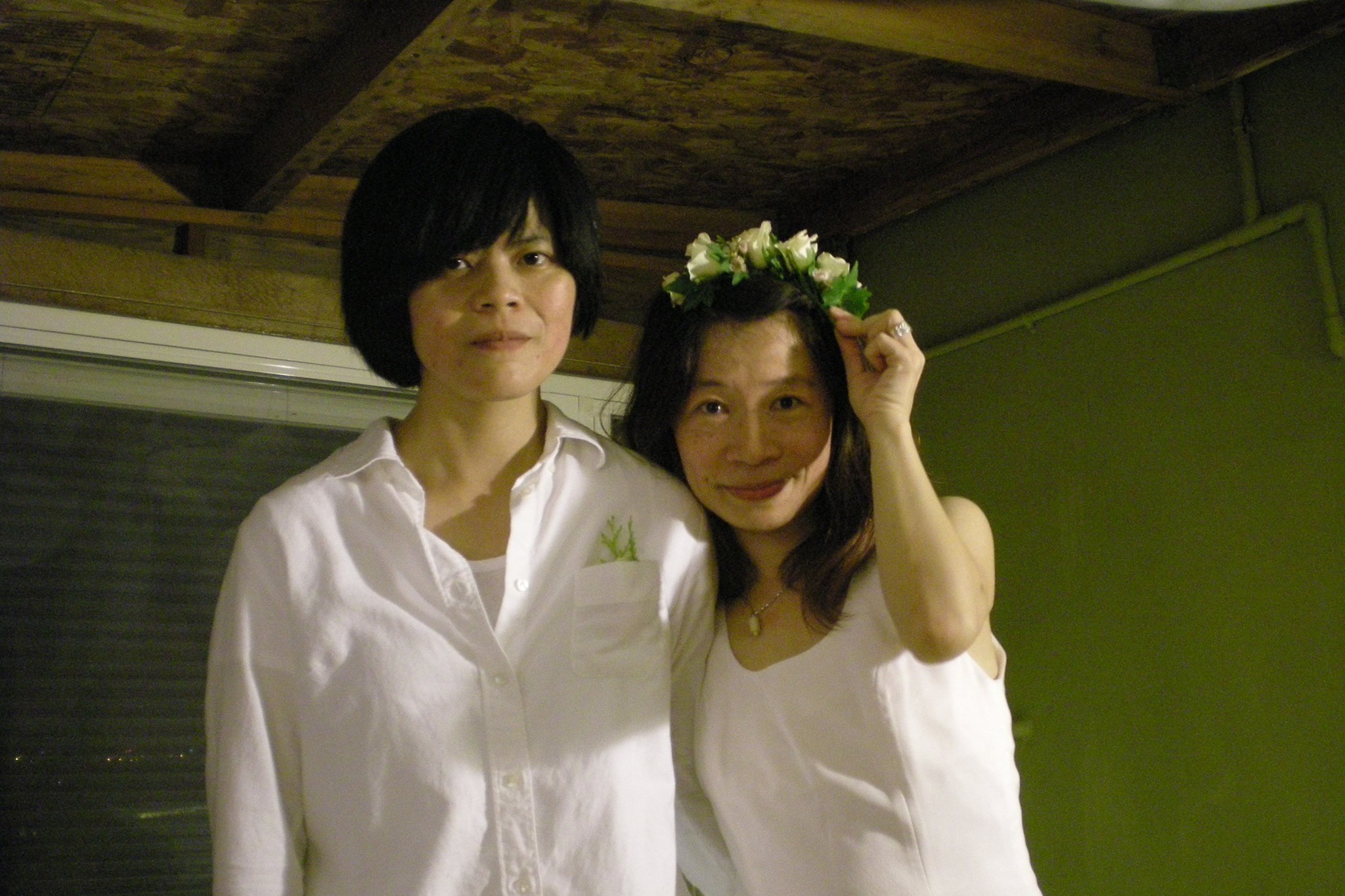 作家陳雪在臉書發文，呼籲民眾明天公投為婚姻平權投下同意票。（翻攝自陳雪臉書）