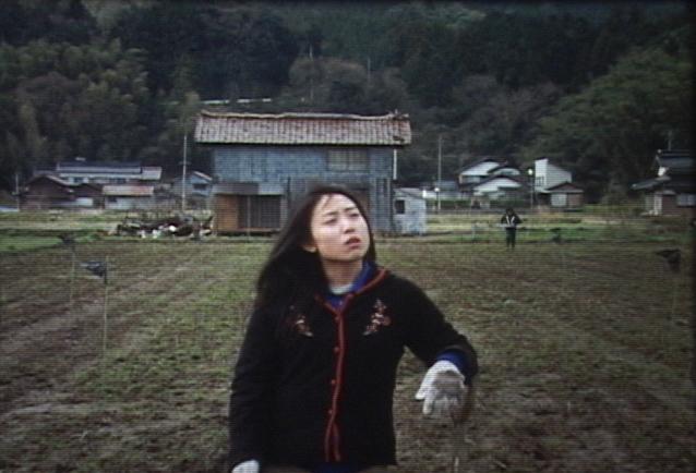 《大和卡蹭》石井裕也以荒謬打底,「無厘頭」劇情透出無奈與沉重。(高雄電影館提供)