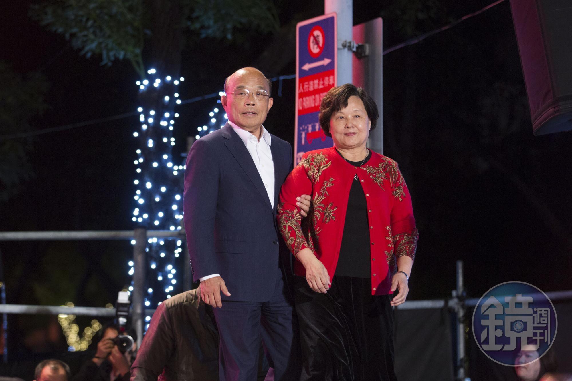 選戰落幕了，蘇貞昌還不得閒，除了謝票，還忙著打電話給一路走來幫忙的人表達感謝和鼓勵。