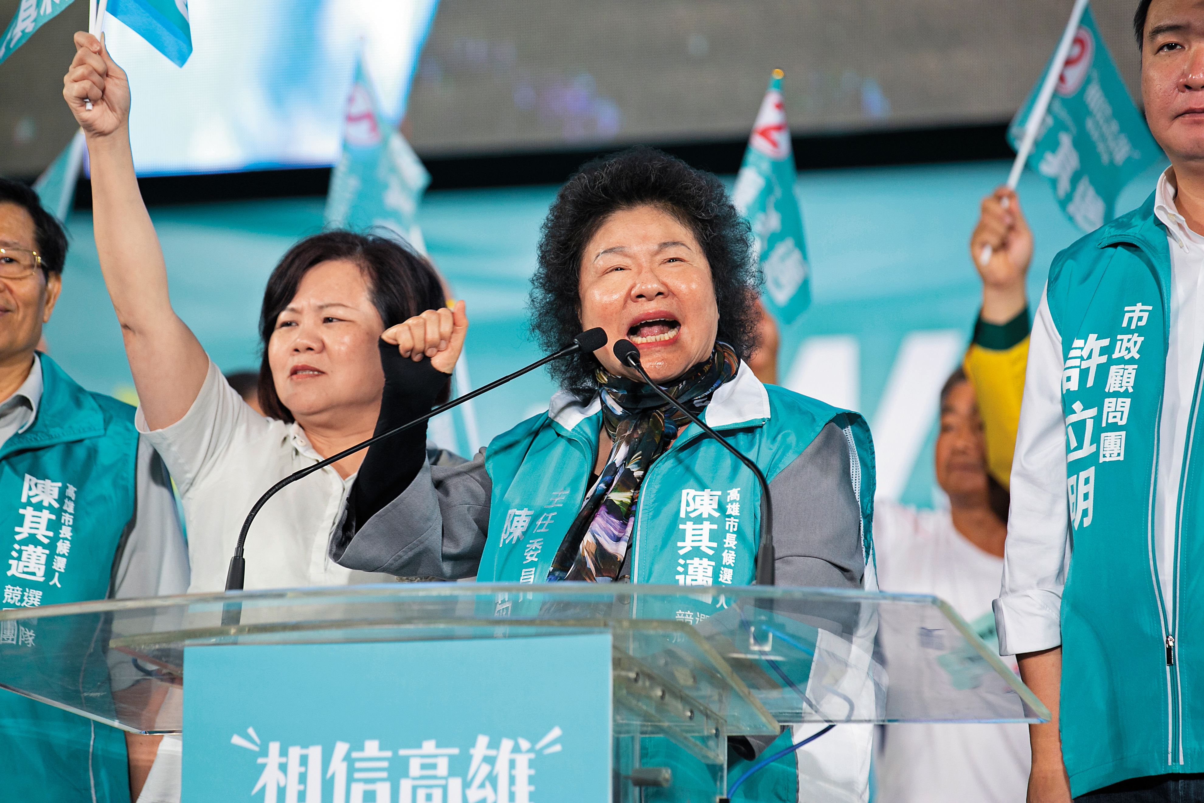 總統府祕書長陳菊一直被視為黨主席熱門人選,但高雄落敗,也重挫她在黨內的聲勢。