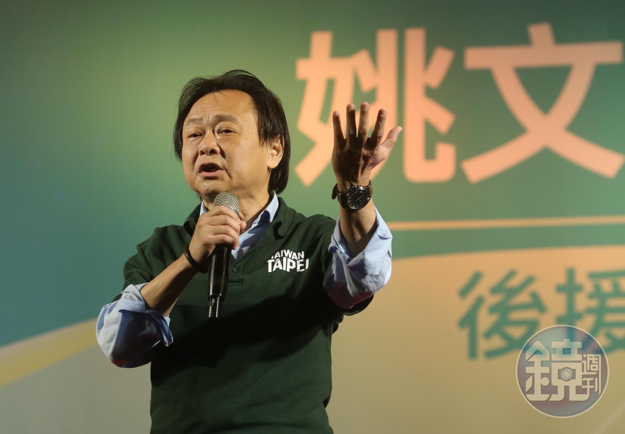 對於民進黨有意和柯文哲合作一事,綠營台北市議員王世堅表示反對。
