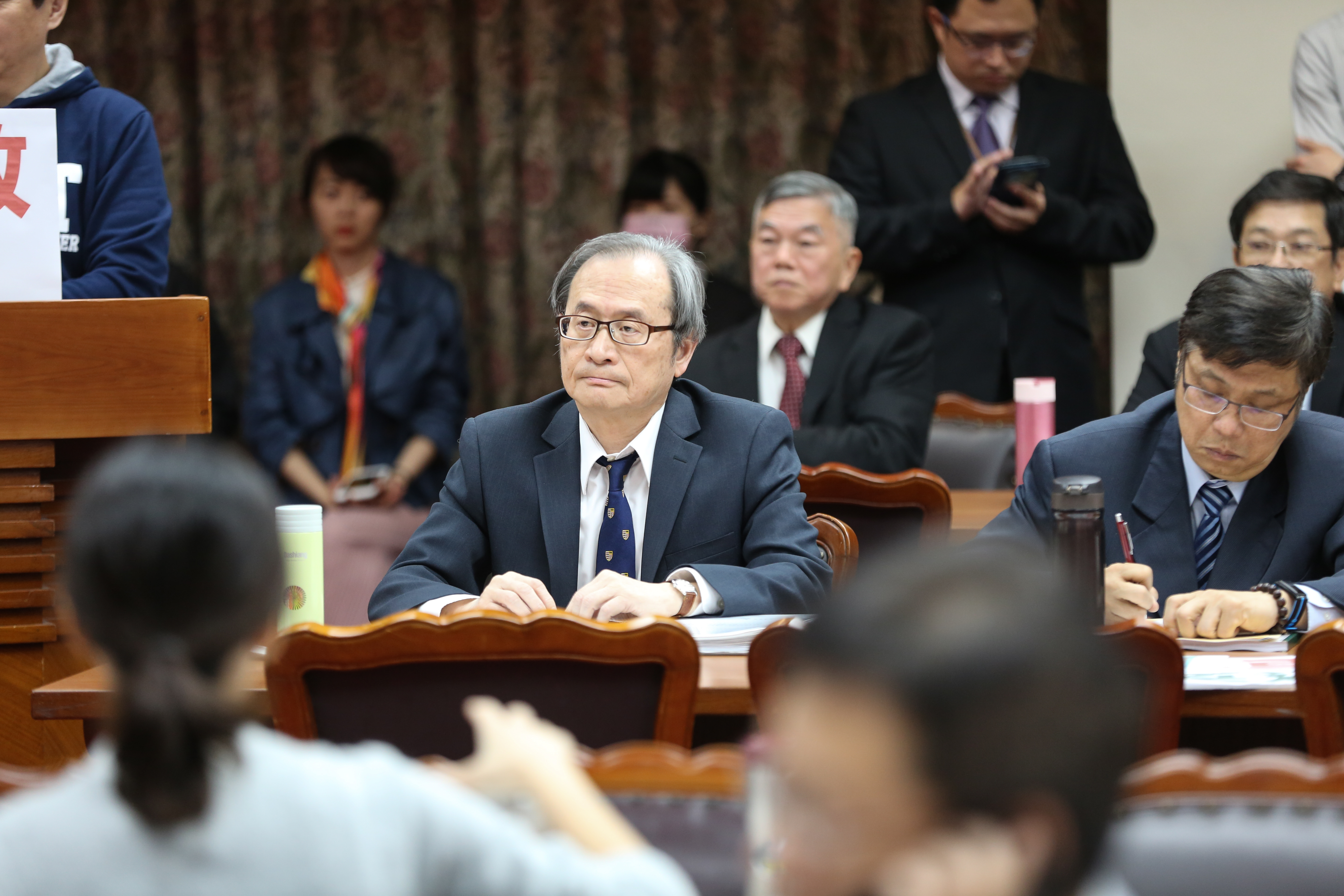 謝曉星今受訪時表示,行政院尊重民意,也已把非核家園期限放寬,換句話說已經沒有2025非核家園,年限已經拿掉。