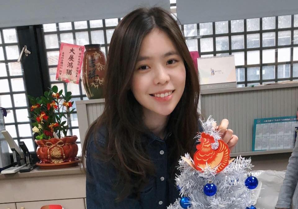 李詩柔初次參選里長就當選，是網友心中的正妹里長。（翻攝自李詩柔臉書）
