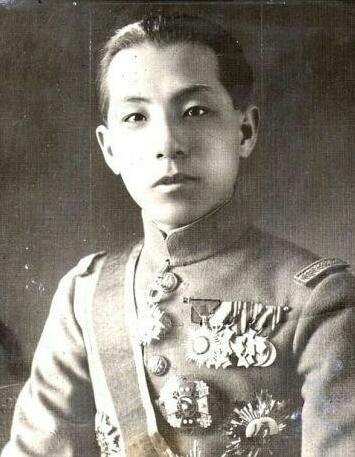 「少帥」張學良晚年時，曾多次帶著夫人趙四小姐造訪香宜德瑞餐廳，為台灣罕有的老牌德國餐廳更添傳奇。（翻攝自WIKI）