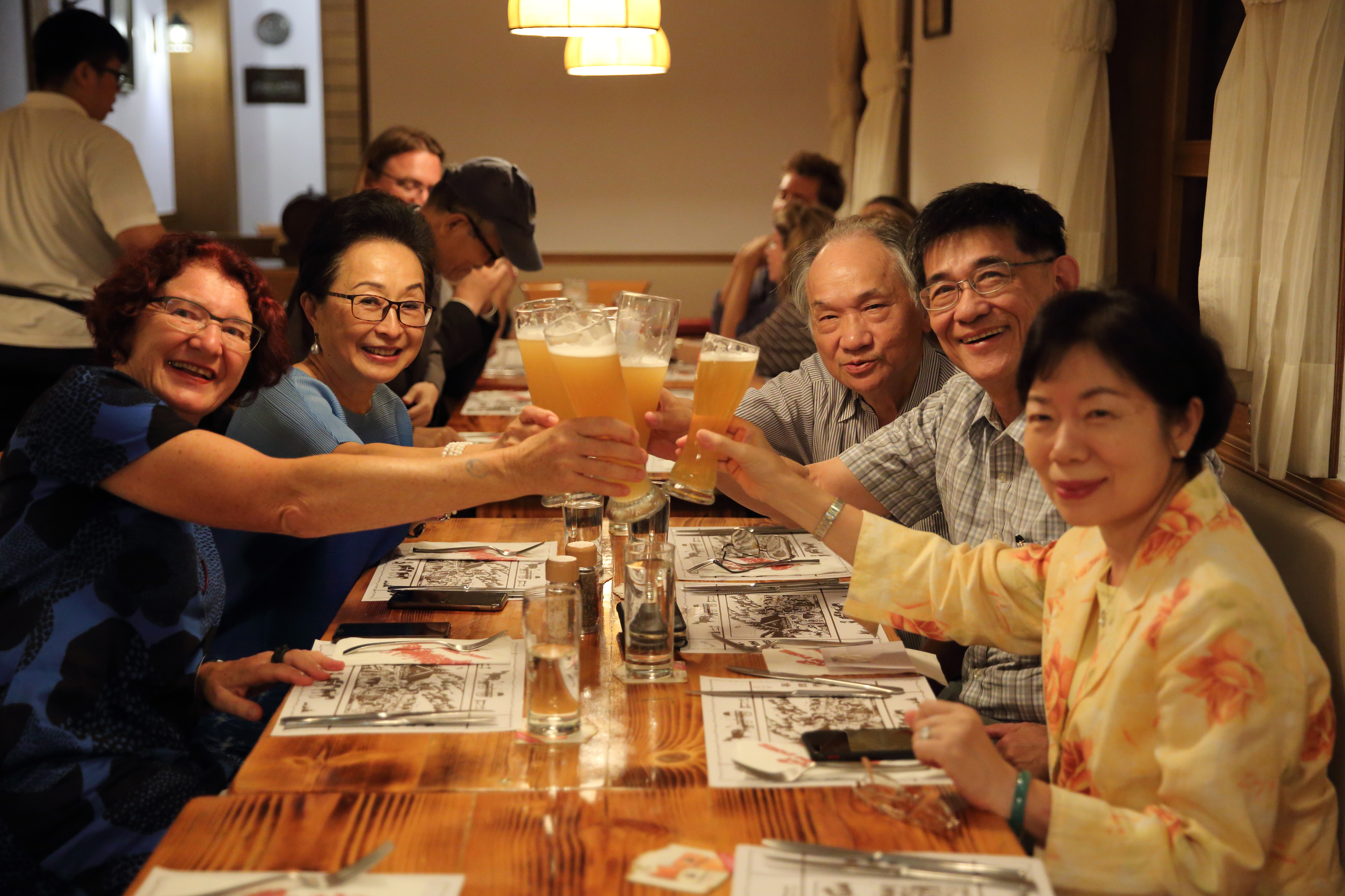 德國獨特文化「固定餐桌」（Stammtisch），每月在香宜登場，對德國文化有興趣的人可自由聯誼。