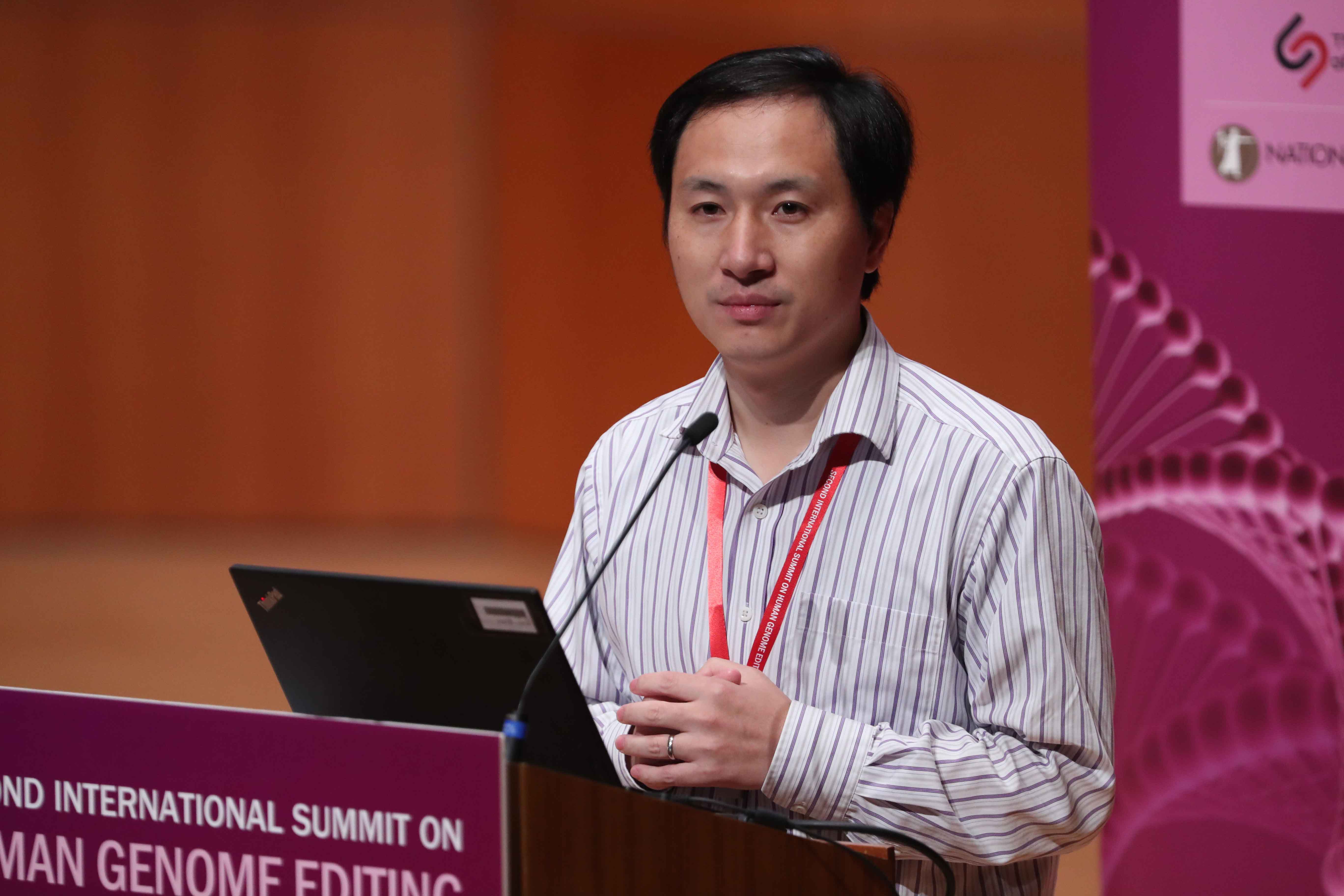 賀建奎現身第2屆人類基因組編輯國際峰會並發表演講。（東方IC）
