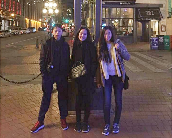 準高雄市長韓國瑜擁有二女一男，韓冰（中）希望大家給弟弟韓天（左）保有私人空間。（翻攝自韓青臉書）