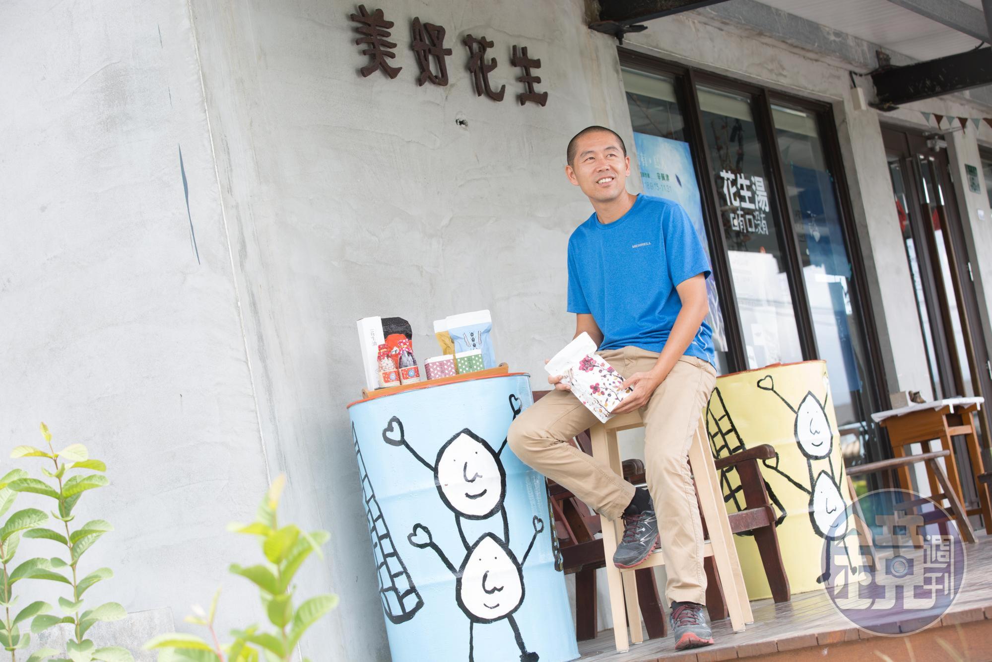 回鄉工作對鍾順龍而言，亦是一趟自我尋根、重塑勞動價值的旅程。