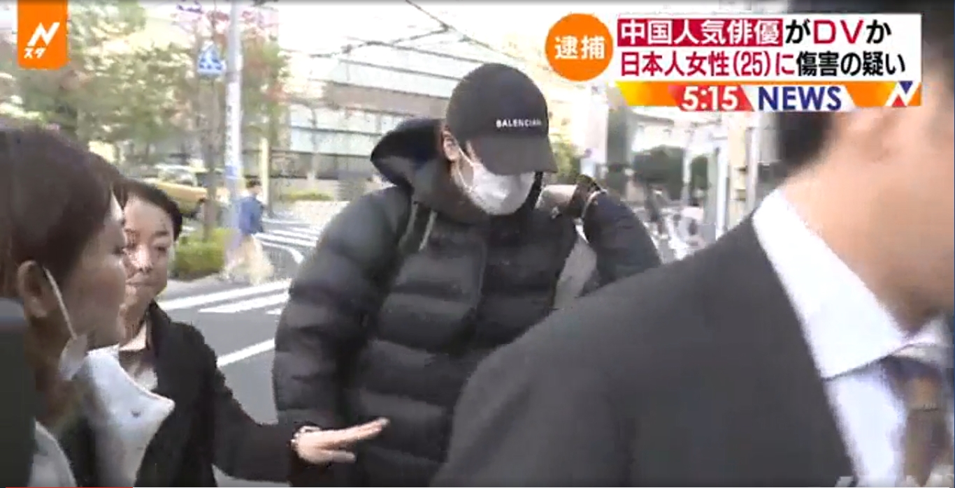 蔣勁夫於28日在日本投案，引起喧然大波。（翻攝TBS NEWS）