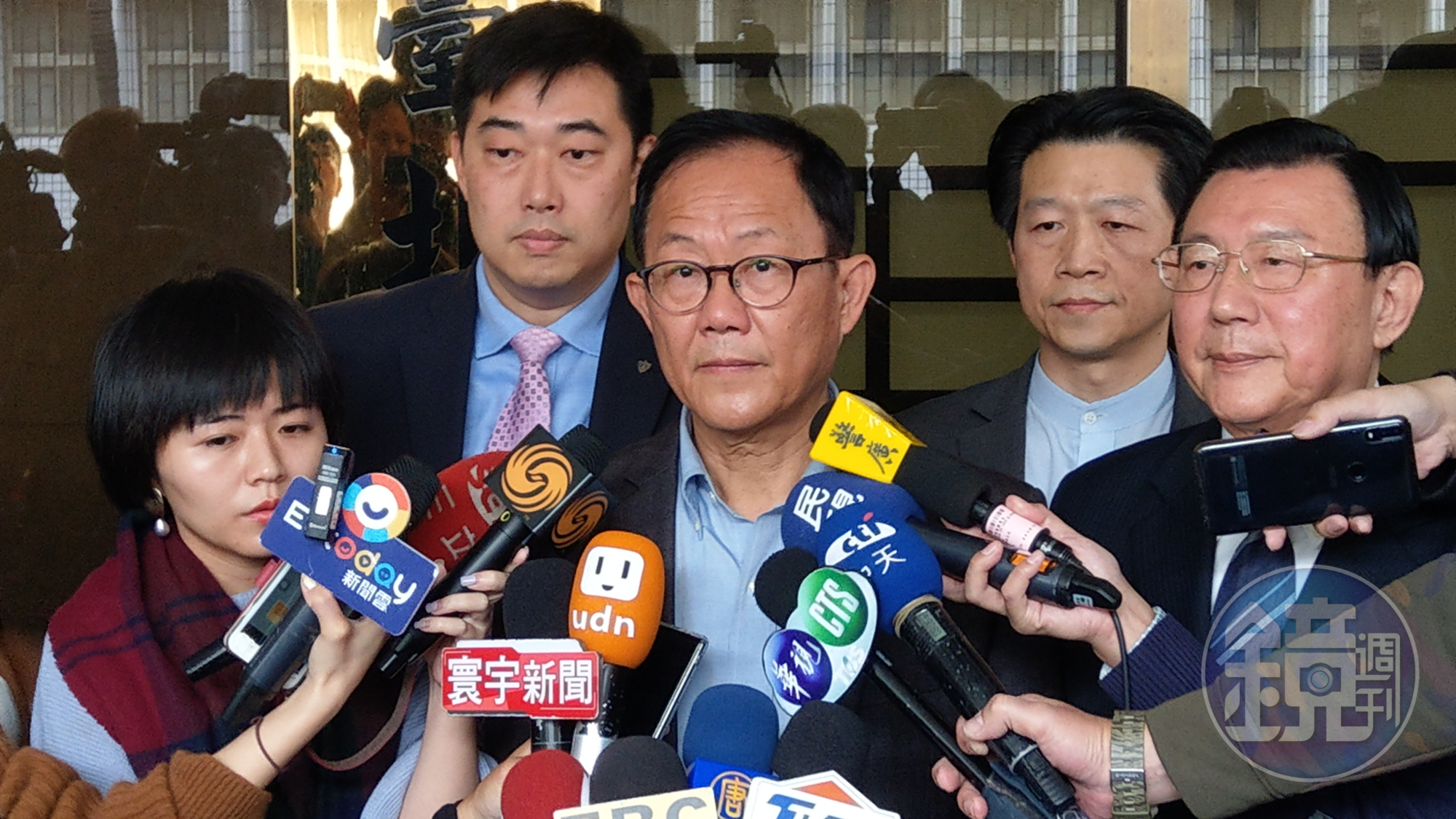 台北市長參選人丁守中聲請驗票,法院預計派50組法官在20天內驗完。