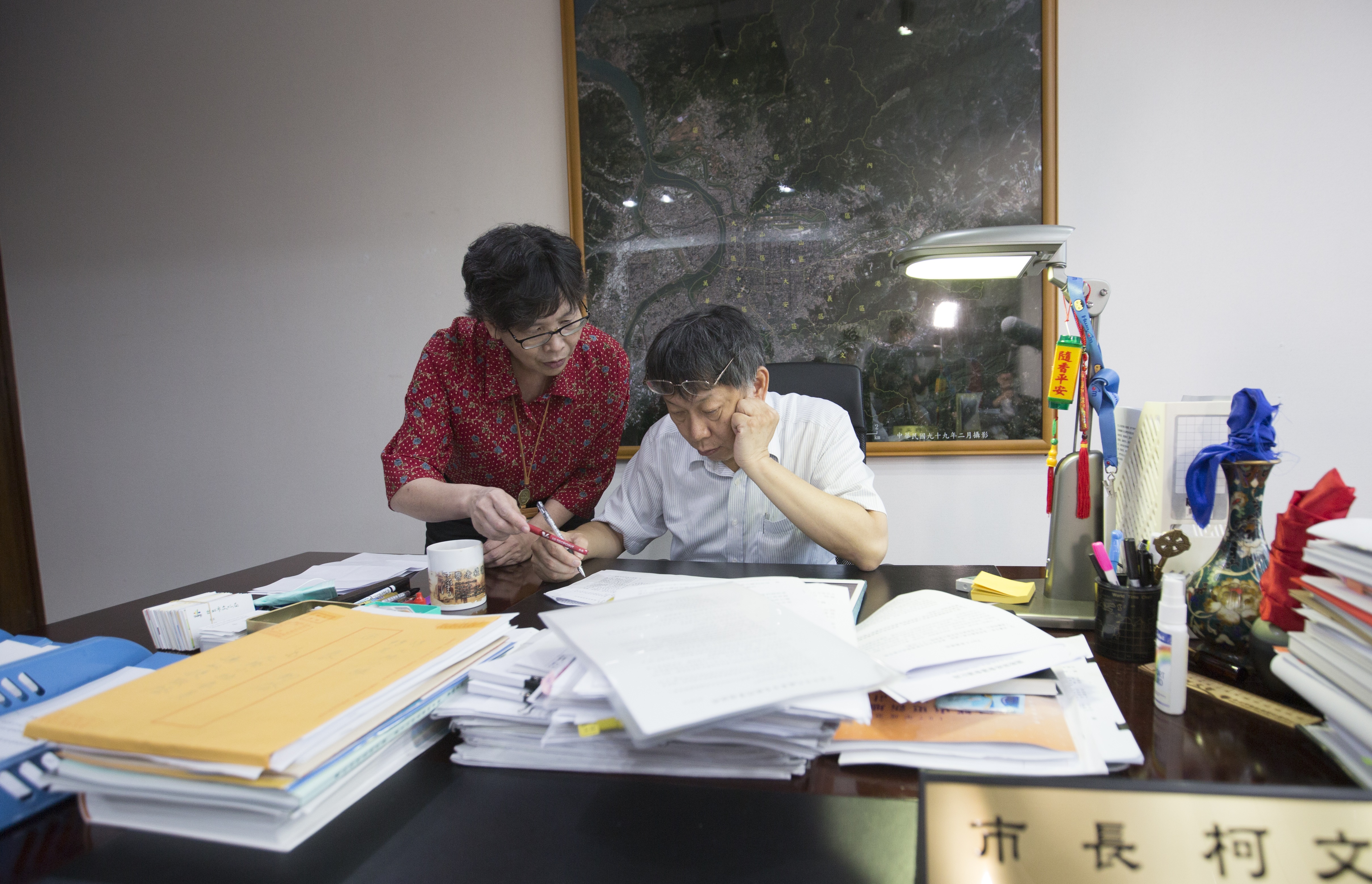 台北市長柯文哲這次選戰險勝，選後傳出府內3位現任副市長可能不續任，而心腹蔡壁如也考慮離開市府。