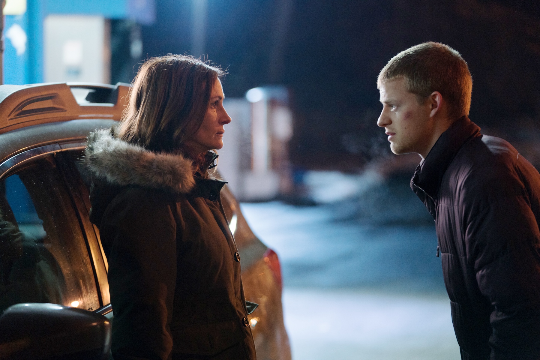 茱莉亞羅勃茲從美國甜心轉型成堅毅母親形象，在《班恩回家》中飾演保護兒子不再受毒品引誘的虎媽。（采昌提供）