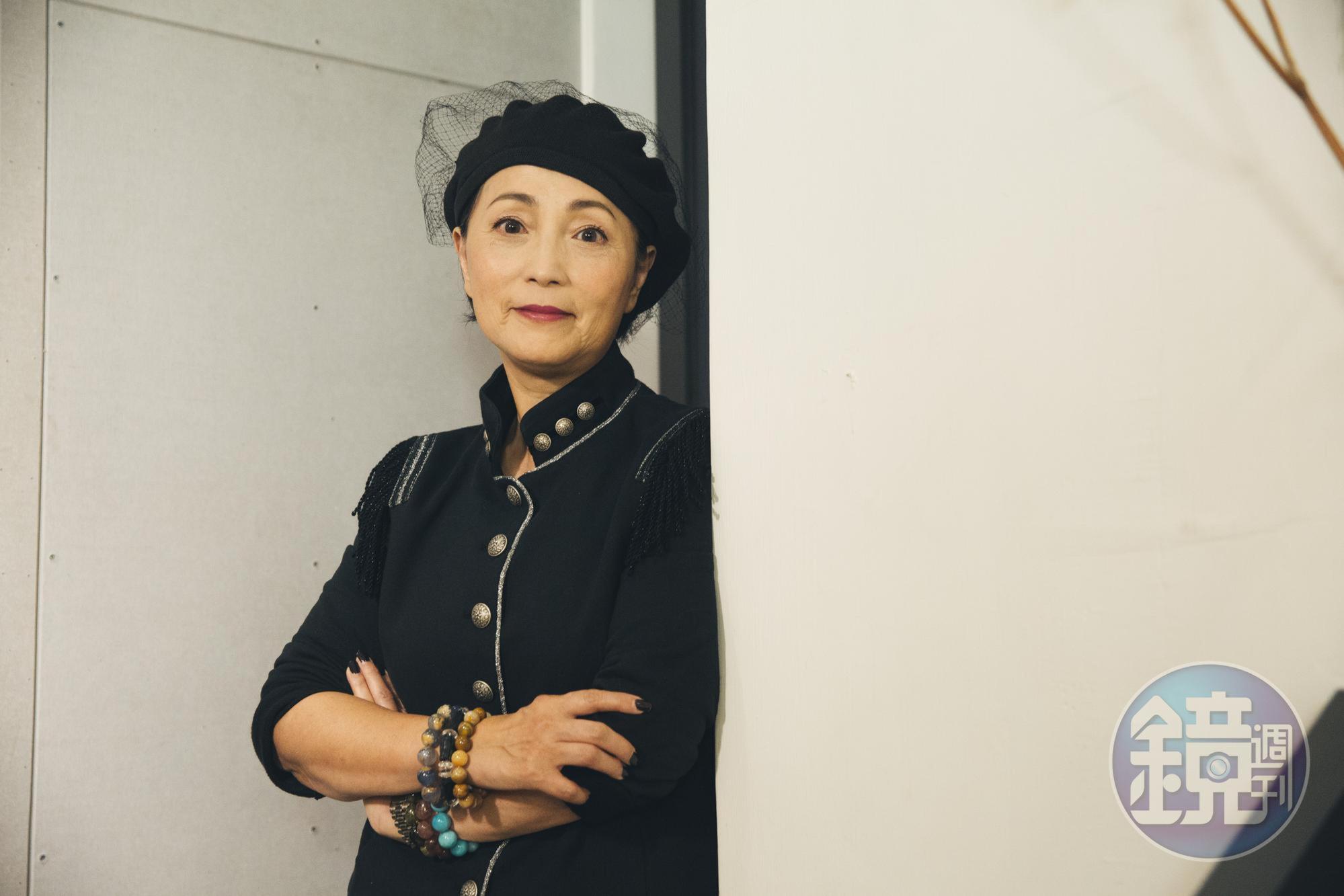 苑瓊丹還是小演員時看盡白眼,讓她家中隨時有20、30面鏡子,告誡自己。