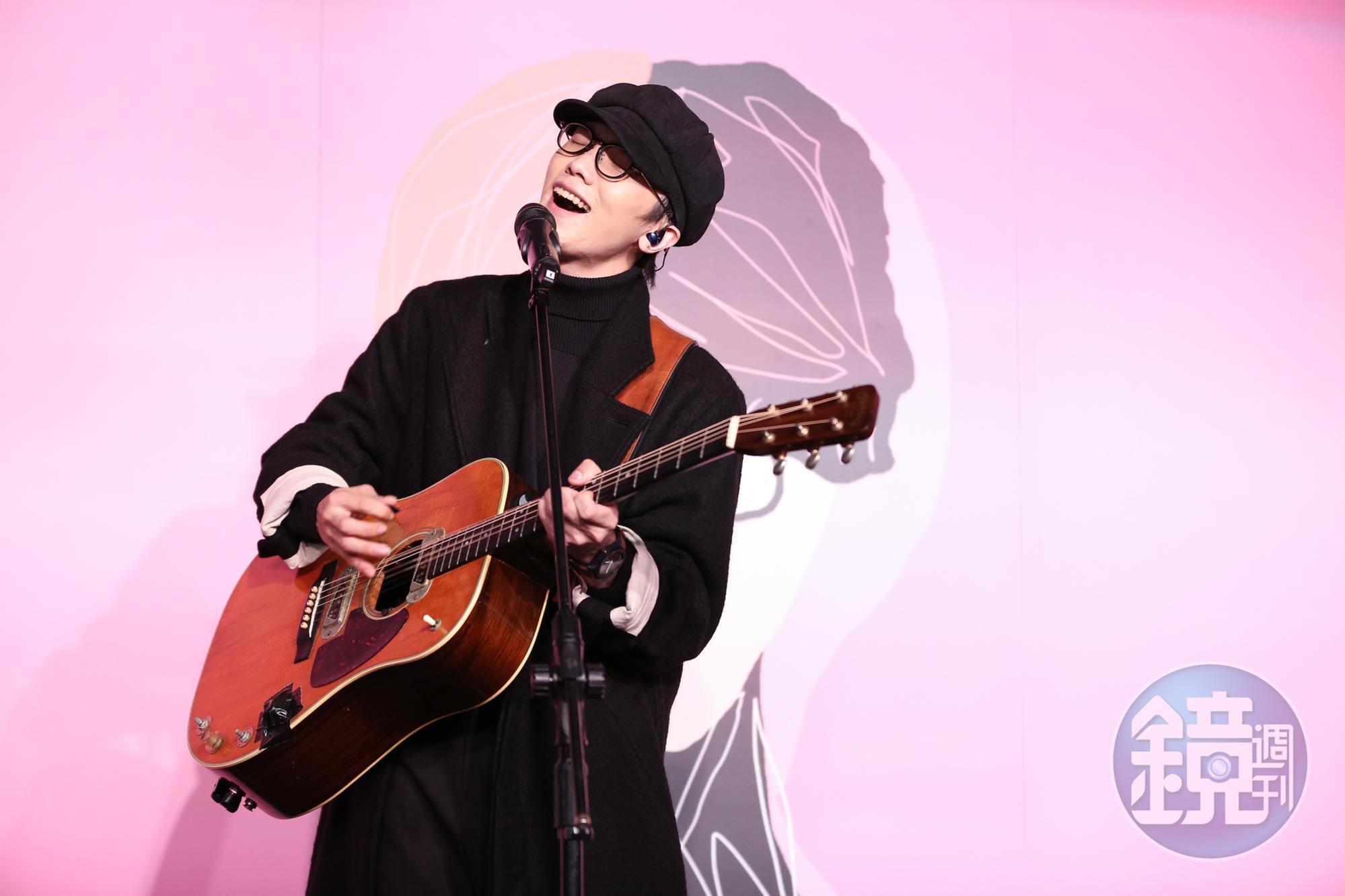 金曲新人王謝震廷推出第2張個人專輯，沉潛2年的時間卻是生活困頓，飽受憂鬱症所苦。
