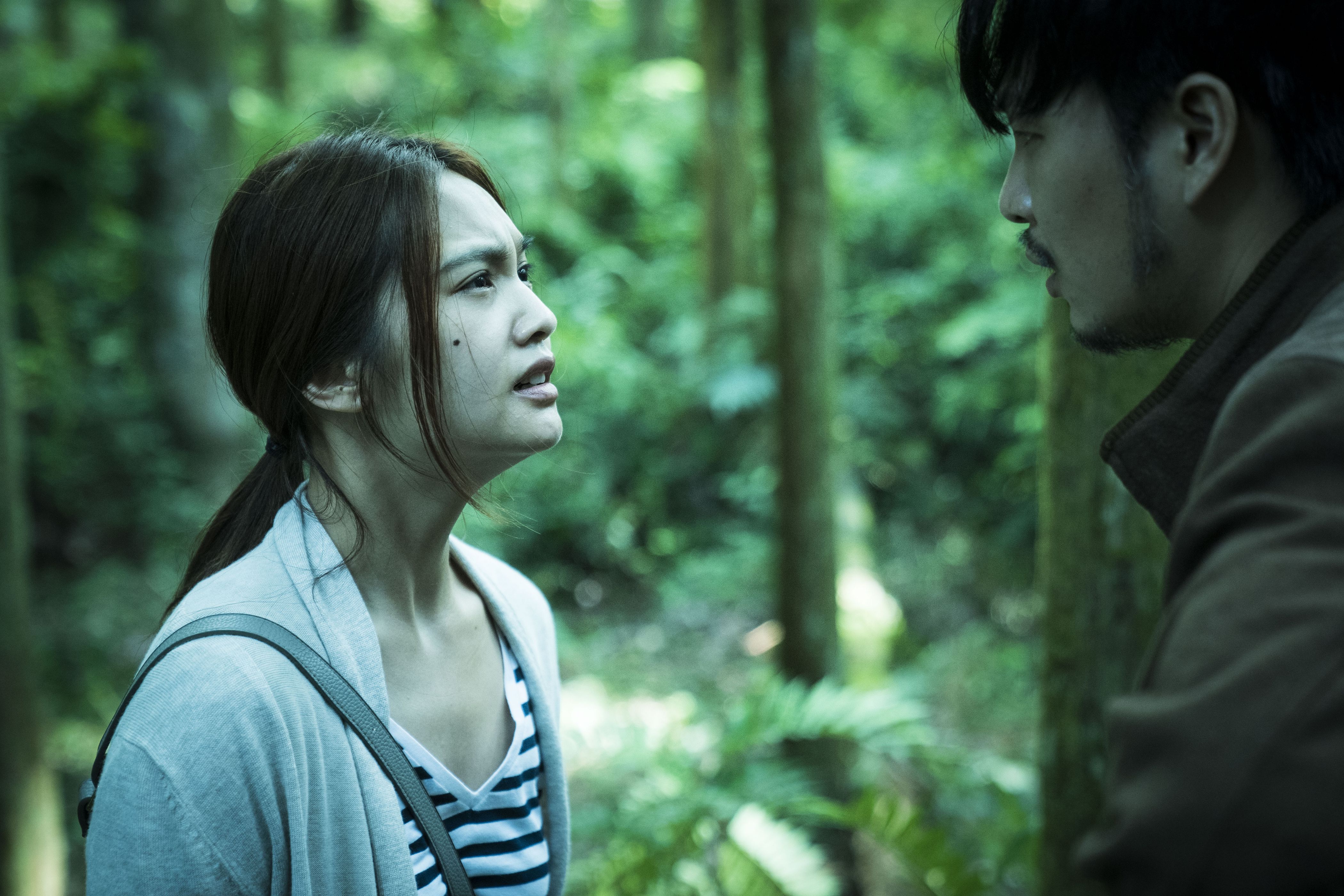  楊丞琳一到現場就在演紅衣系列的狀態裡。（威視電影提供）