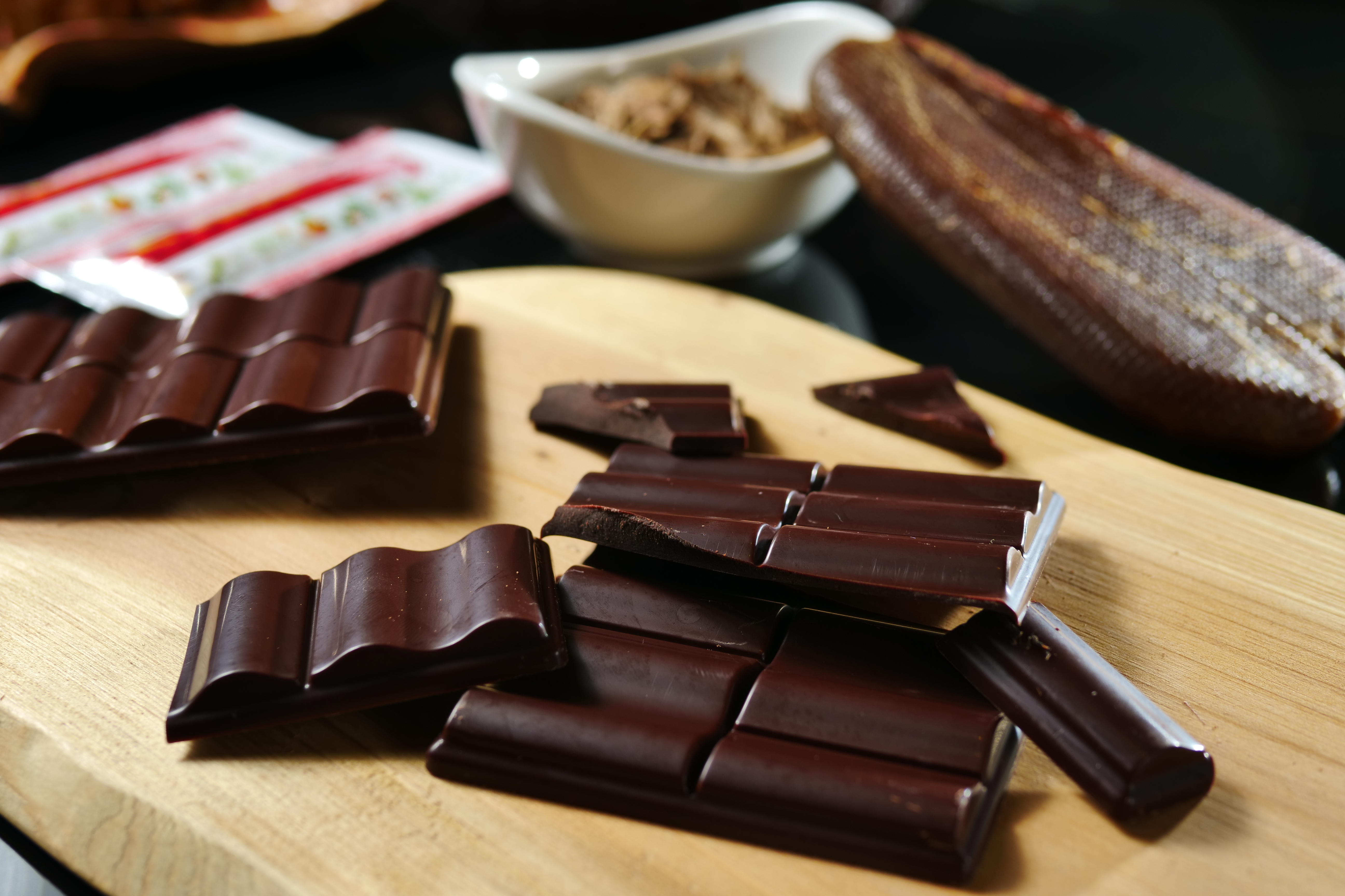 原創性很高的3支風味巧克力Bar，在今年世界巧克力大賽世界總決賽，牛蒡、川貝枇杷膏風味獲得2面獎牌。（420元／片）