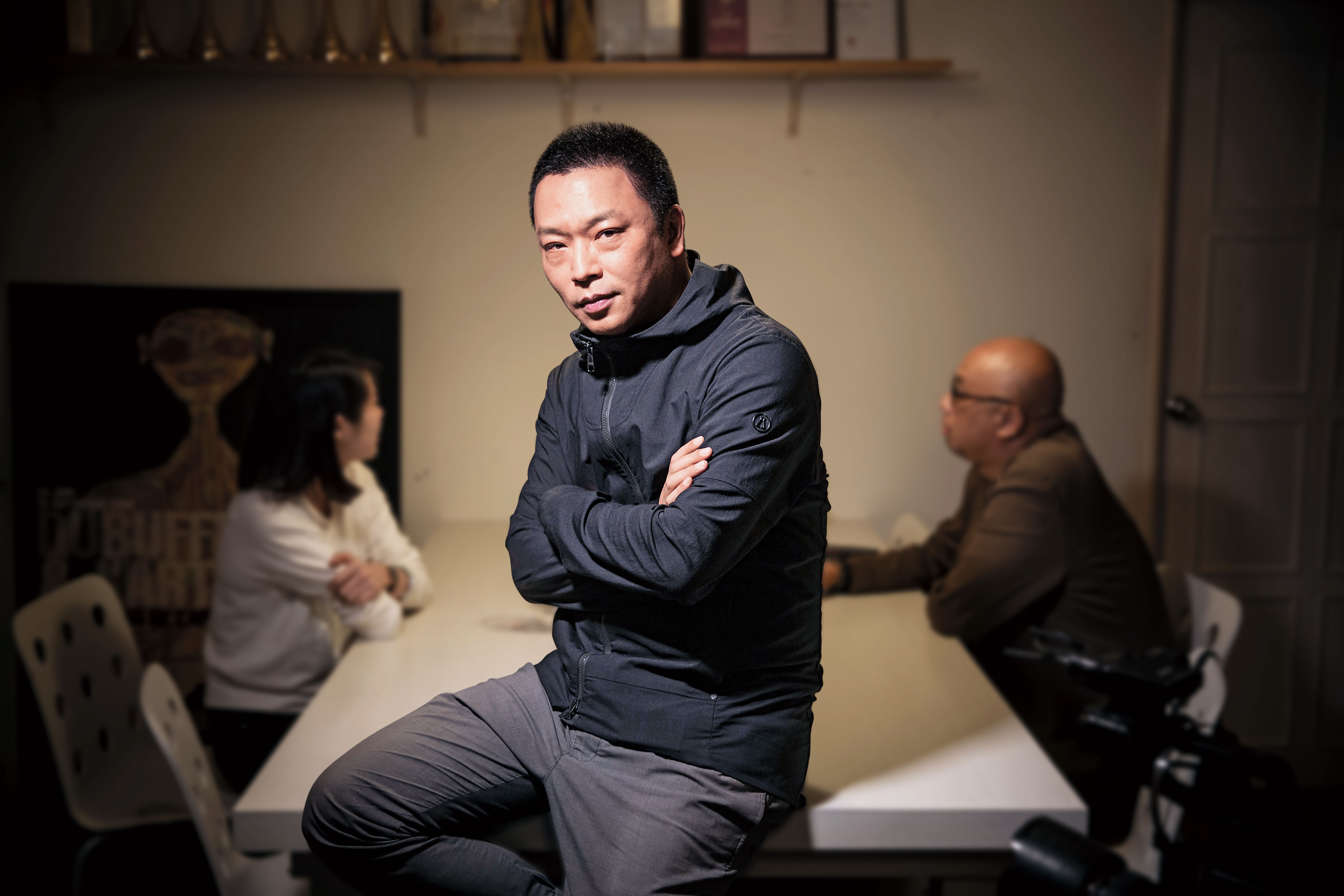 沈可尚新片《幸福定格》歷時7年完成，原本是想紀錄華人的婚紗文化，但結了婚發現自己對婚姻的想像完全不一樣，而改了創作的方向，探討婚姻的本質。