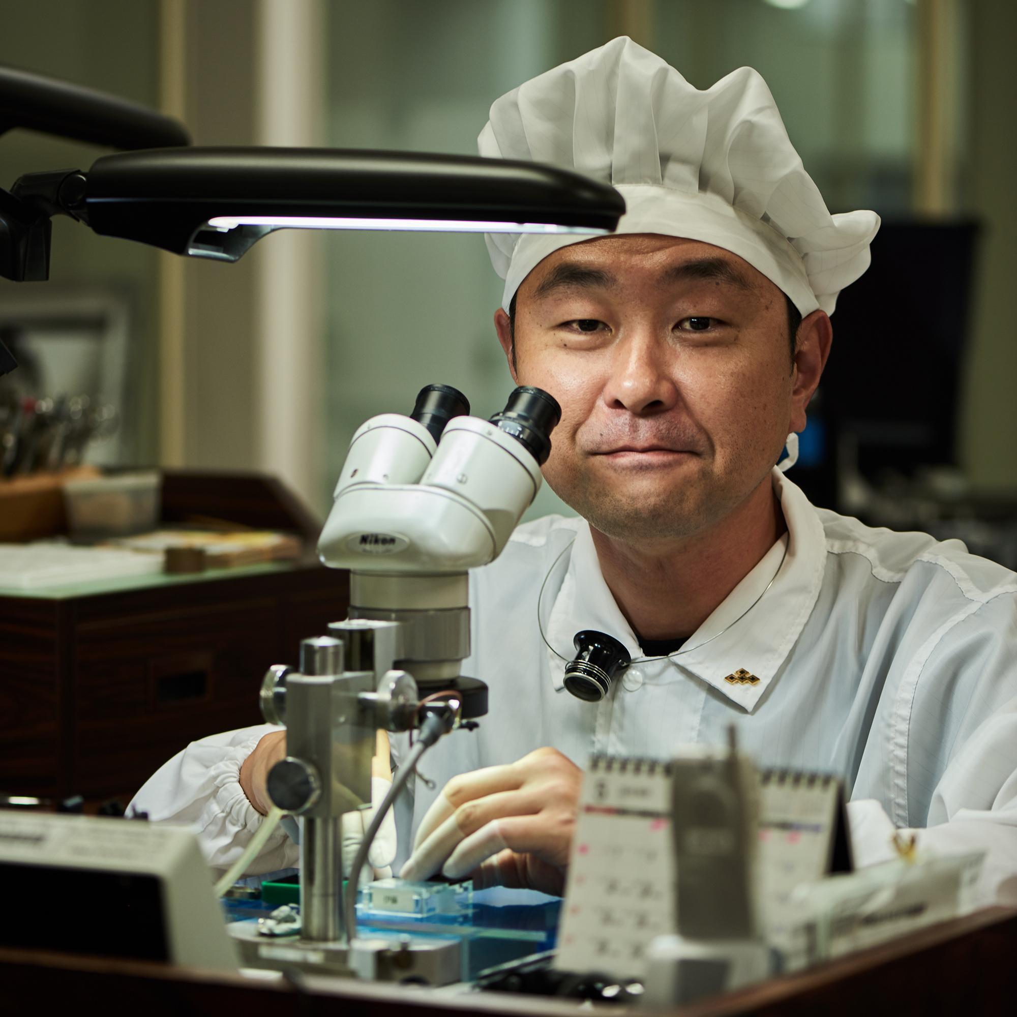 過去提到精工的高手製錶師，資深的鐘錶線記者都會想到櫻田守、大平晃這幾位大前輩，但其實現在盛岡錶廠內真正的中堅卻是像伊藤勉這一輩中生代的職人，今年推出的9S機芯特別調校版、精度高達日差-1～+3秒的”V.F.A.”就都是出自伊藤之手。