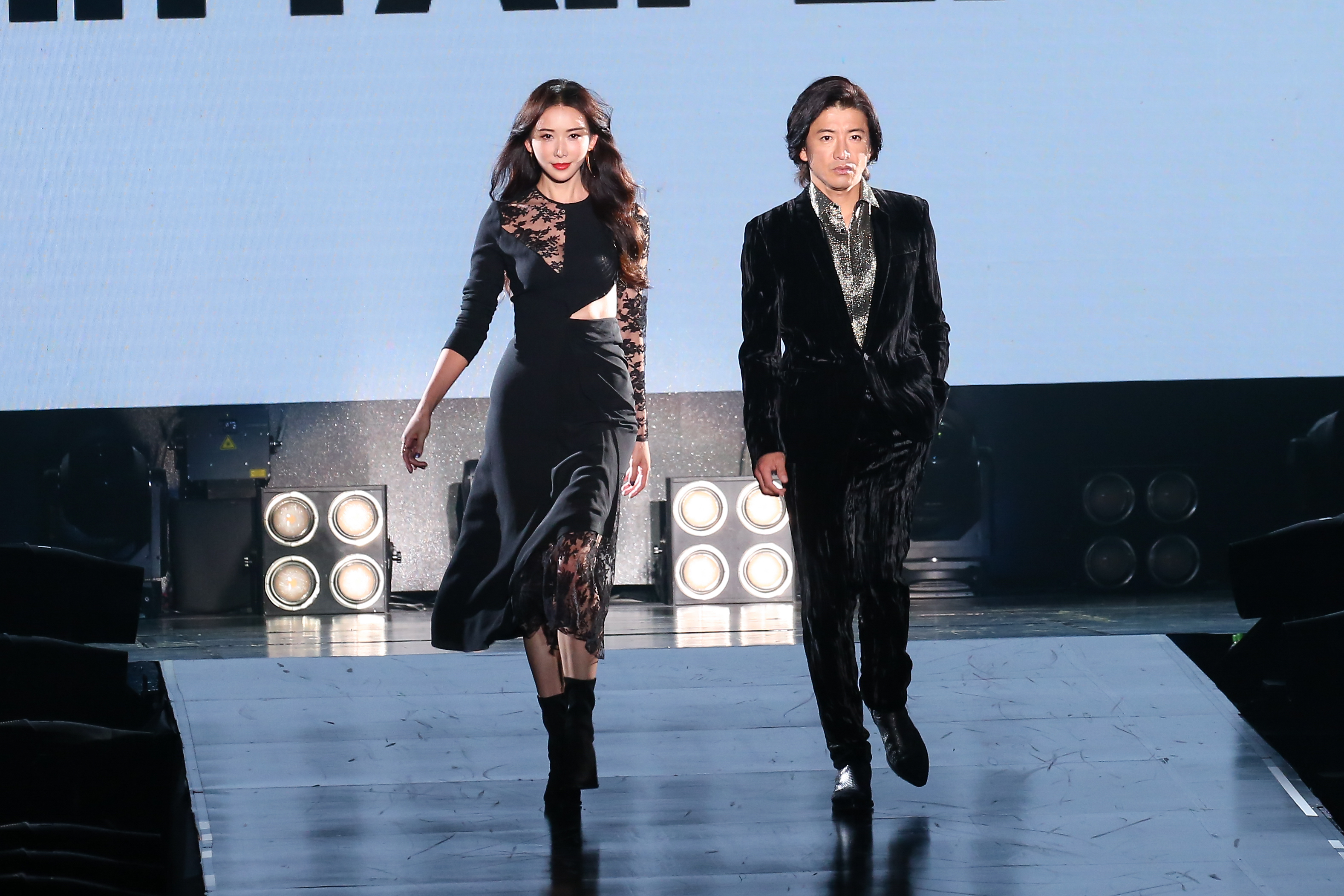 木村拓哉與林志玲同場時尚活動，2人以黑色系驚豔全場。