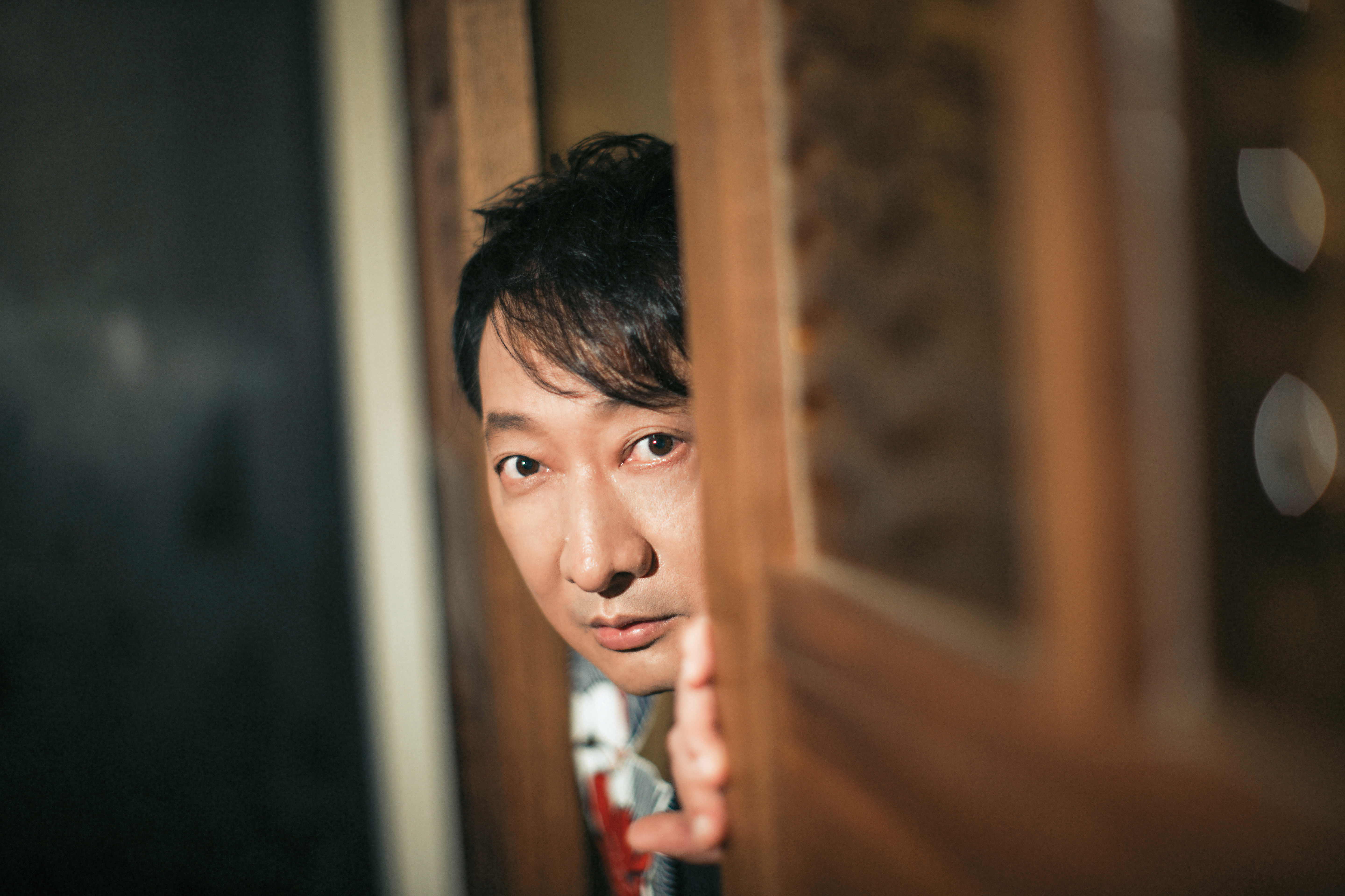 九孔決定赴大陸發展的時間有點太晚，但他跟模仿節目有革命情感難放手。