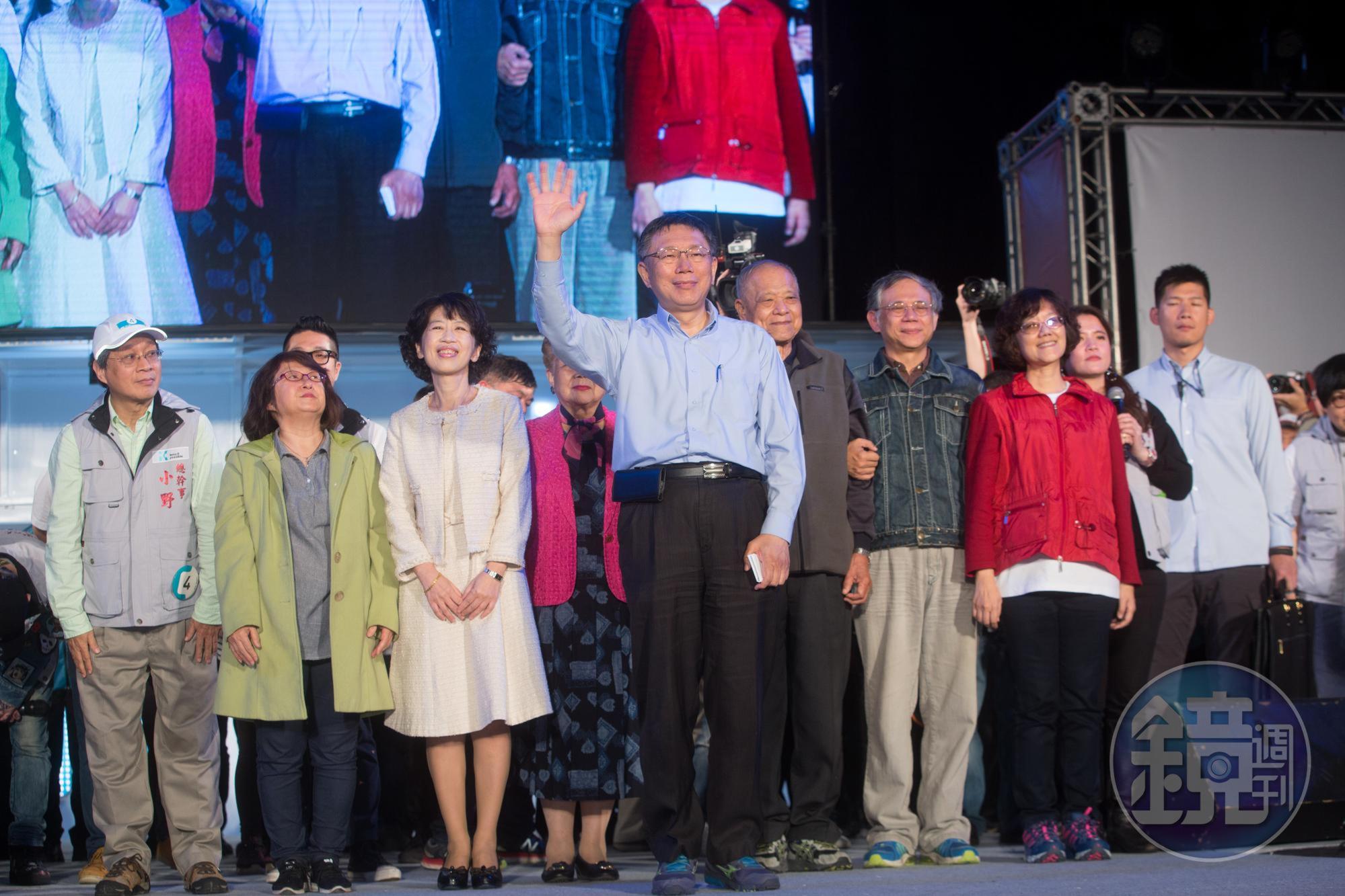 柯文哲驚險連任，人氣再度回溫，來自全台的柯粉在2020動向更備受關注。