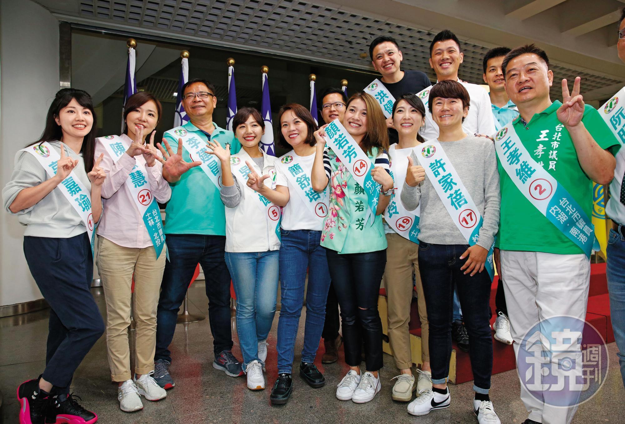 這次在港湖區以第一高票連任的友柯議員高嘉瑜，則力薦連任議員落敗、同是友柯派的王威中。