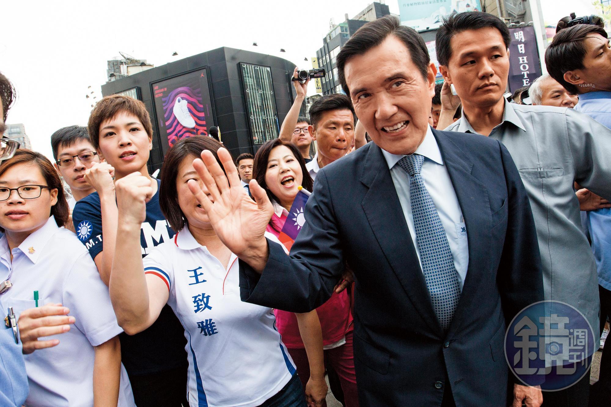 馬英九與趙少康在大學時代即認識,如今又爆出中廣內定賣給趙少康的錄音,過程不免啟人疑竇。