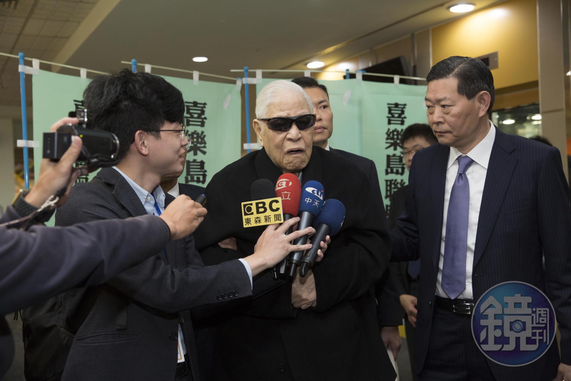 當時翠山莊正在進行李登輝防跌演練，才會傳出李登輝病危消息。