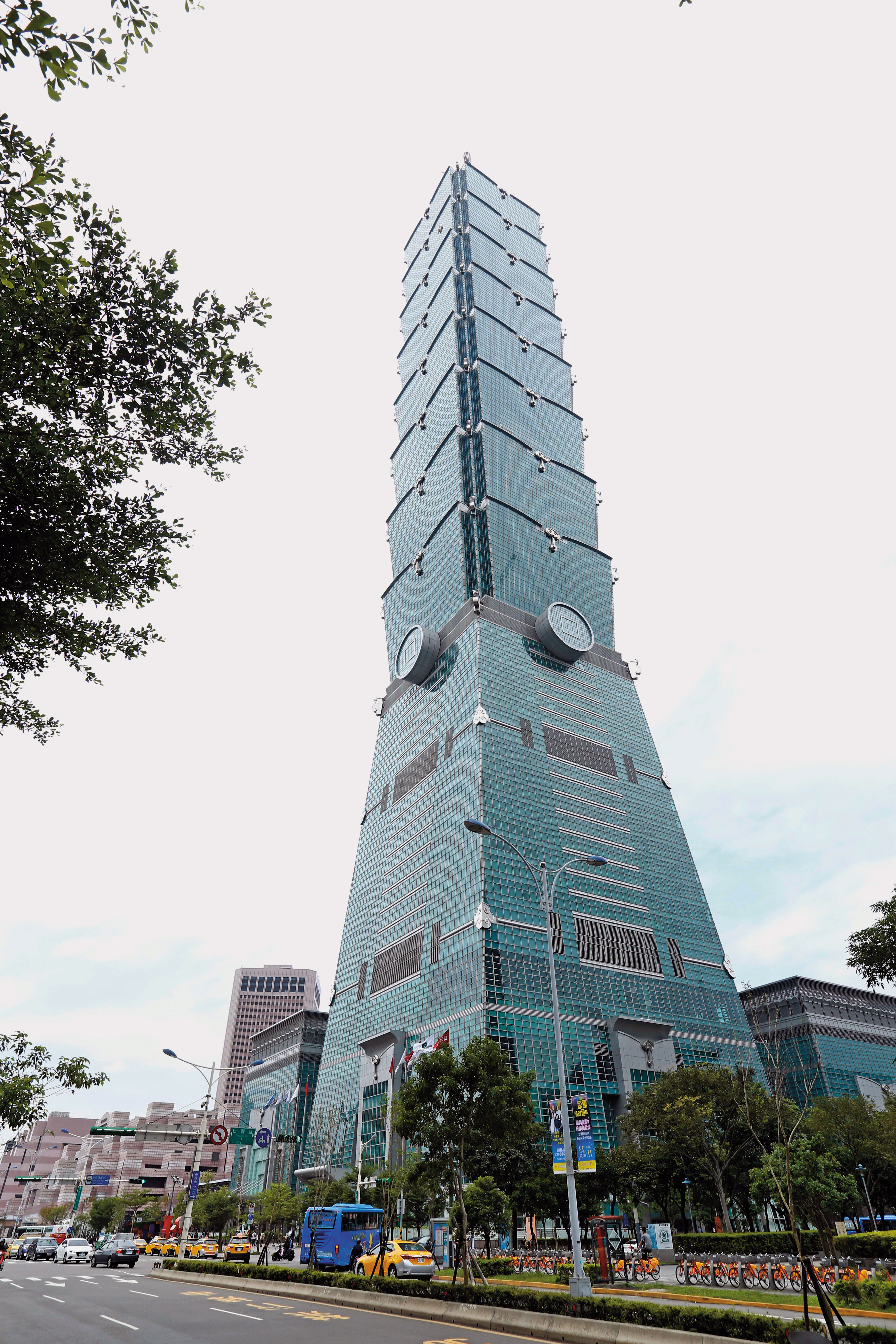 富南斯公司（Financial.org）向經濟部登記的地址在台北101大樓20樓。