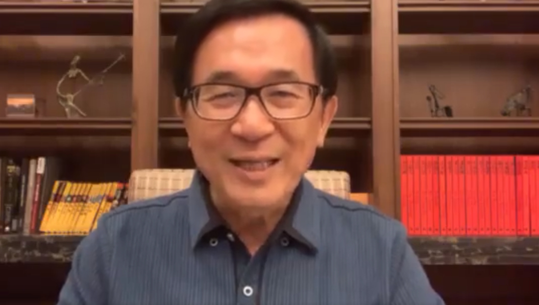 前總統陳水扁曾表示如果韓國瑜當選就離開高雄，近日他表示不打算「北漂」，因為想要享受愛情摩天輪和旗津賭場。（翻攝陳水扁臉書）