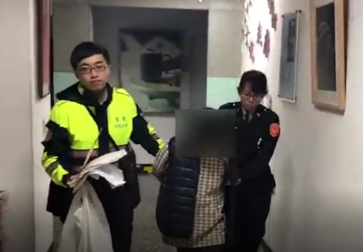 邱女酒駕拒檢逃逸，沿途闖紅燈、行駛禁行機車道、逆向行駛，最終遭警方逮捕。（警方提供）