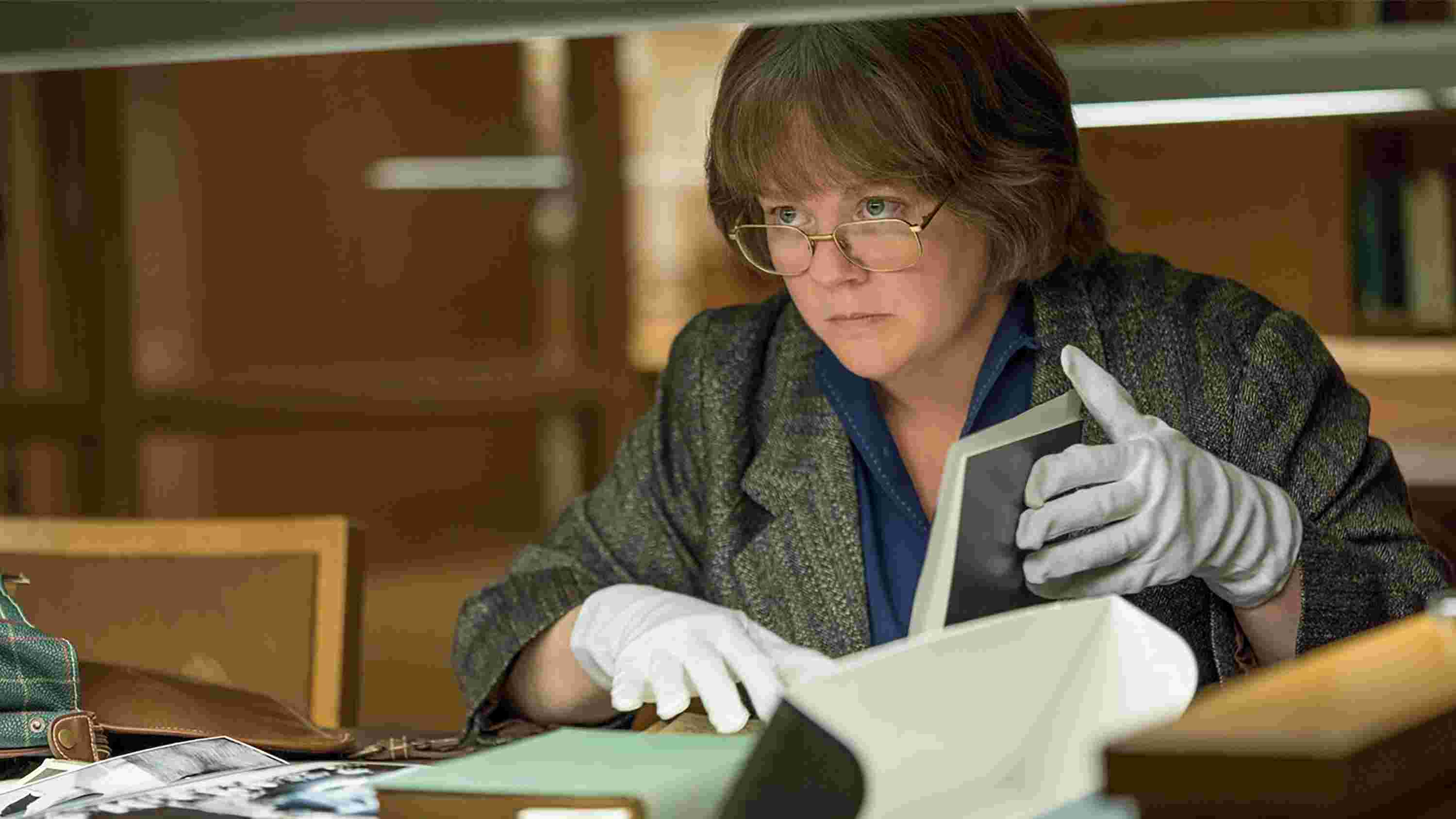 梅麗莎麥卡錫轉戲路力拚影后,《Can You Ever Forgive Me?》有望為她贏得第二次奧斯卡提名。(翻攝自預告)