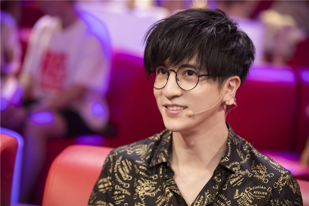 歌手薛之謙被網友爆料染毒，為證明自身清白，他直接報案進行毒物檢驗，打臉爆料網友。（ 東方IC）