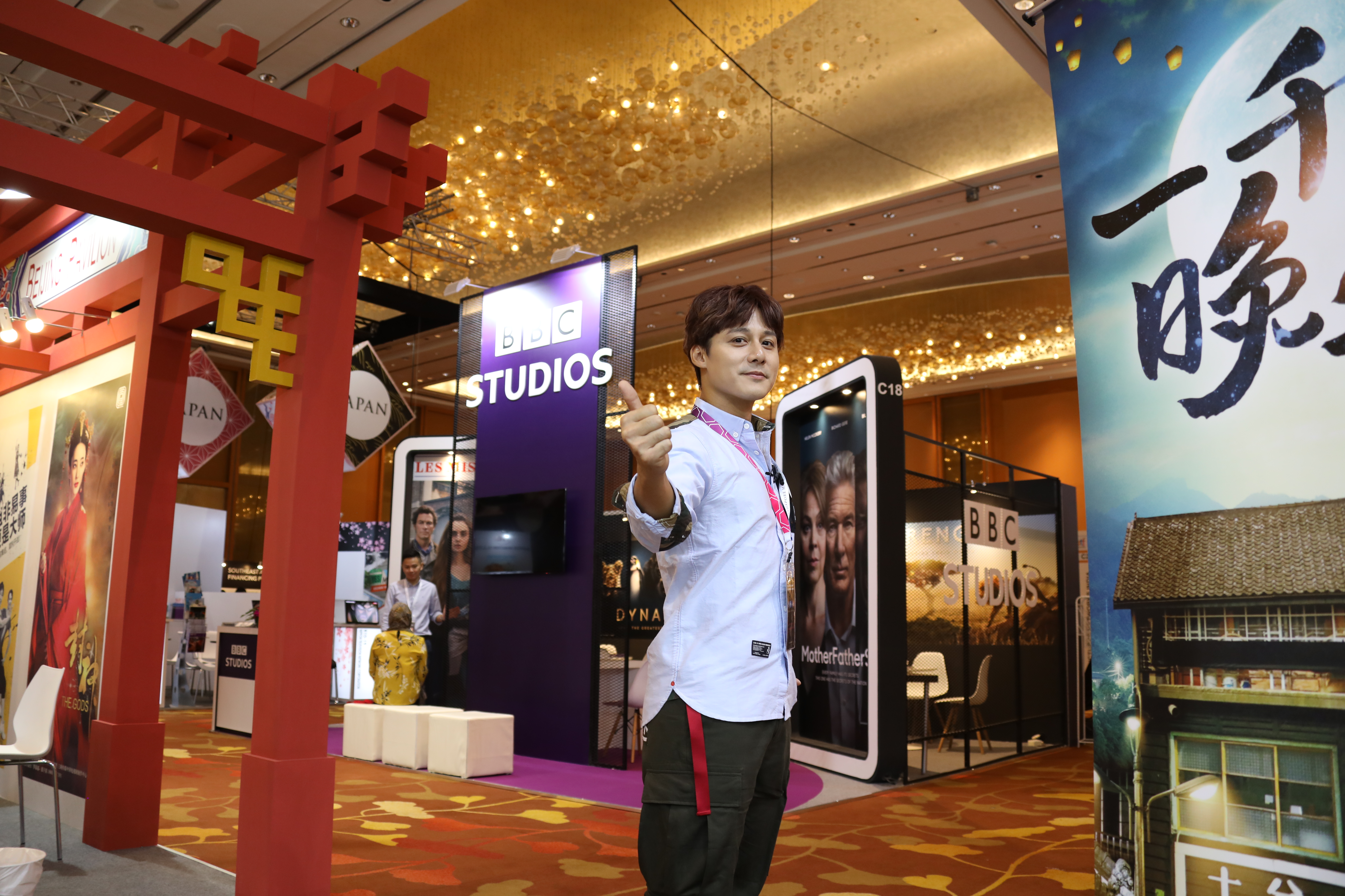 廖科溢在新加坡也頗有人氣。（亞洲旅遊台提供）