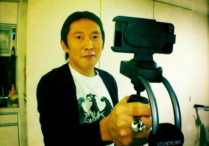 鈕承澤遭傳性侵女性工作人員,強行狂吻、脫衣服甚至襲胸等。(翻攝自鈕承澤臉書)