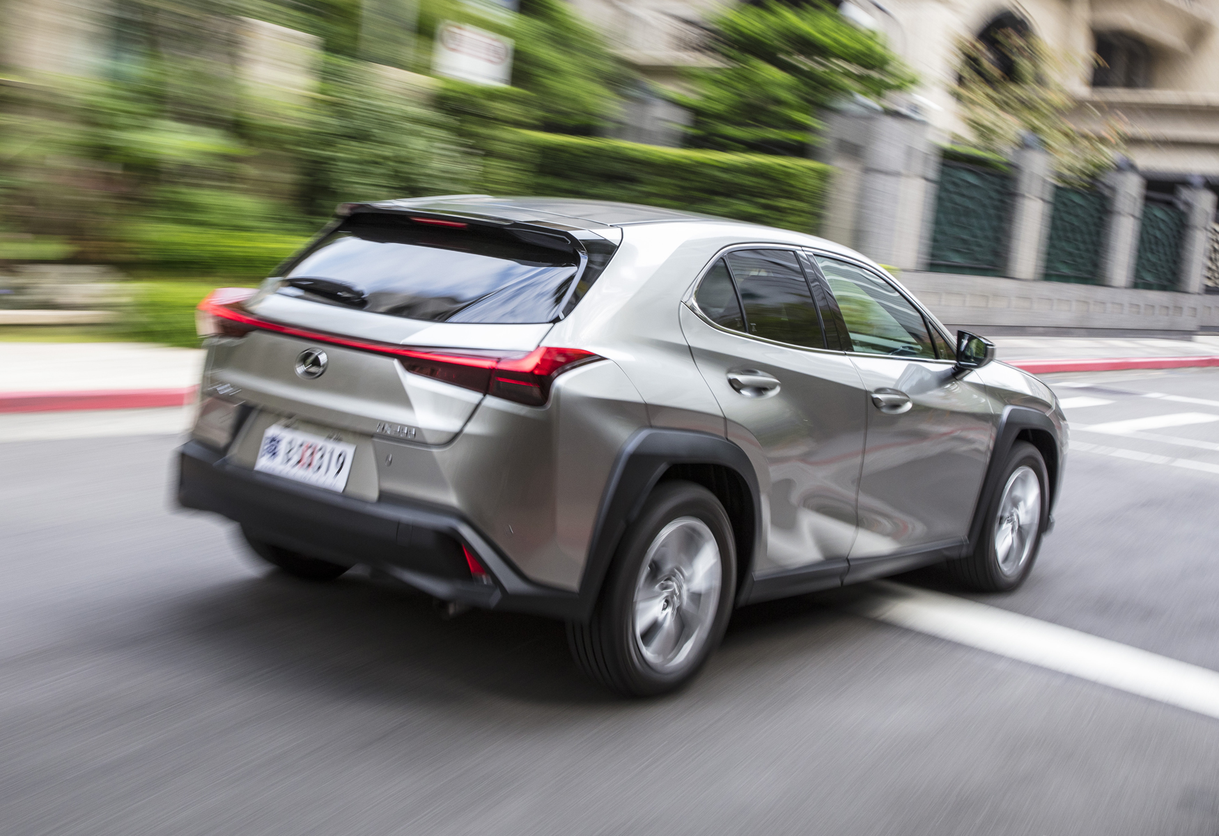 【以柔練剛02】LEXUS UX 200—內裝 ＆ 乘坐