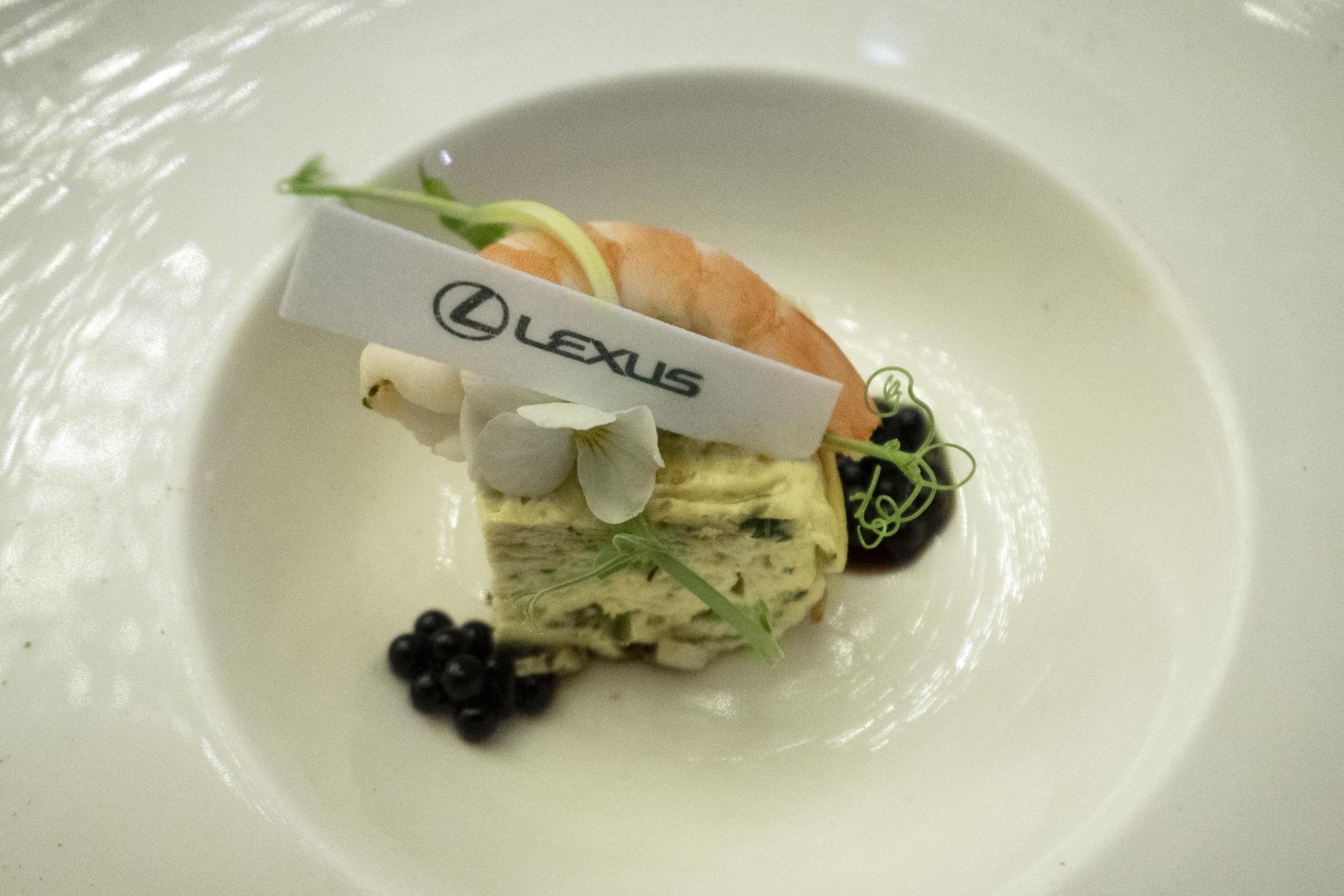 Lexus找來私廚王群翔，以台灣在地食材，烹煮出一道道的創新饗宴。