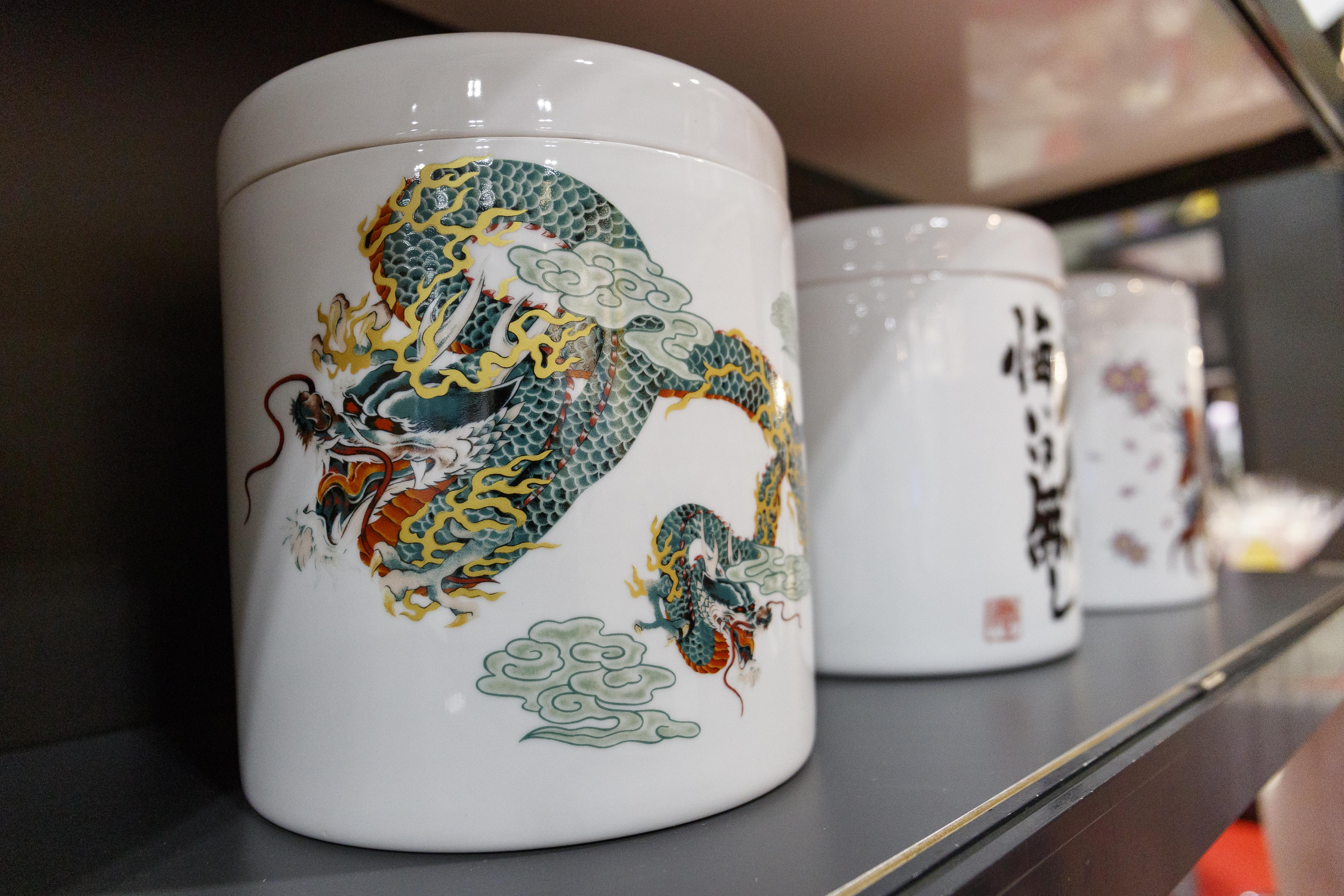 神奈川縣葉山町的三間寺院住持，聯手開了一間「寺院葬儀社」，標榜葬儀程序全由住持打點，期盼讓葬禮回歸本質。（圖片取自「寺院葬儀社」網頁）