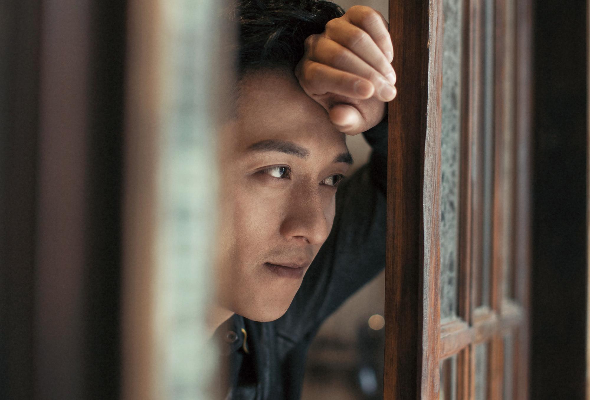 鄭人碩驚爆9月已離婚，傳他在外有小三，對象是「前黑澀會美眉」。