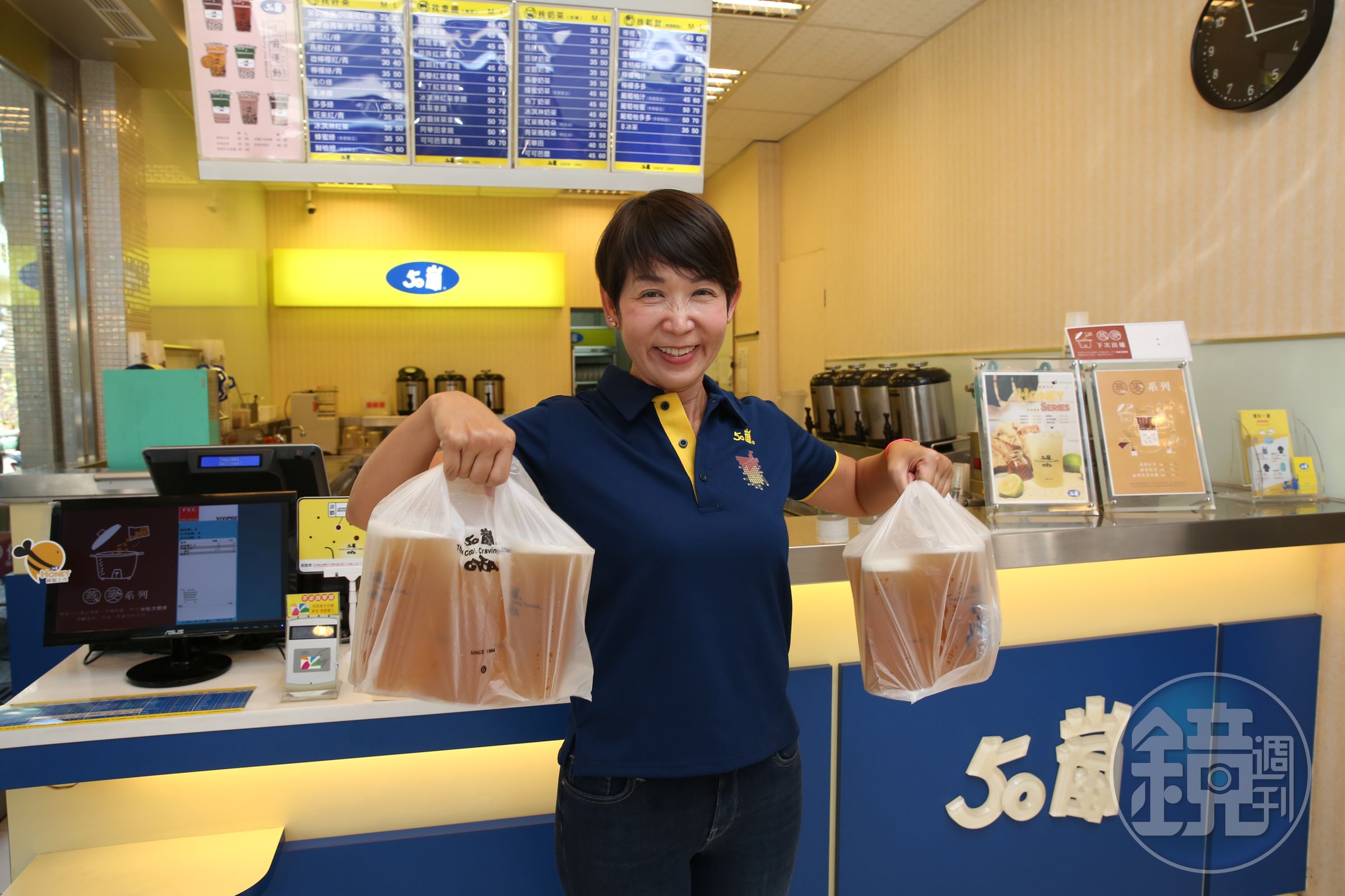 馬雅芬是50嵐創辦人的妹妹，2002年自告奮勇赴台中展店，靠著凡事親力親為站穩市場腳步。
