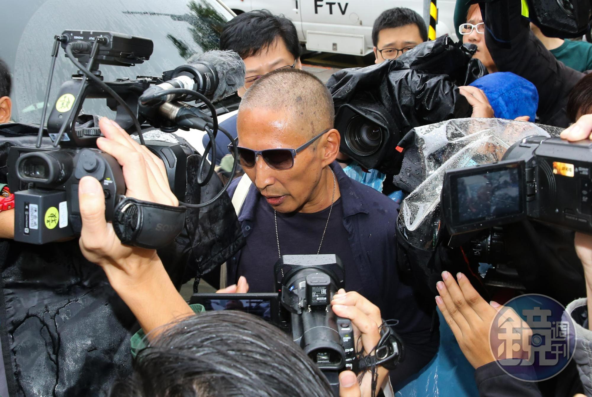 鈕承澤向警方供稱與受害女子是男女朋友，不知為何被告。